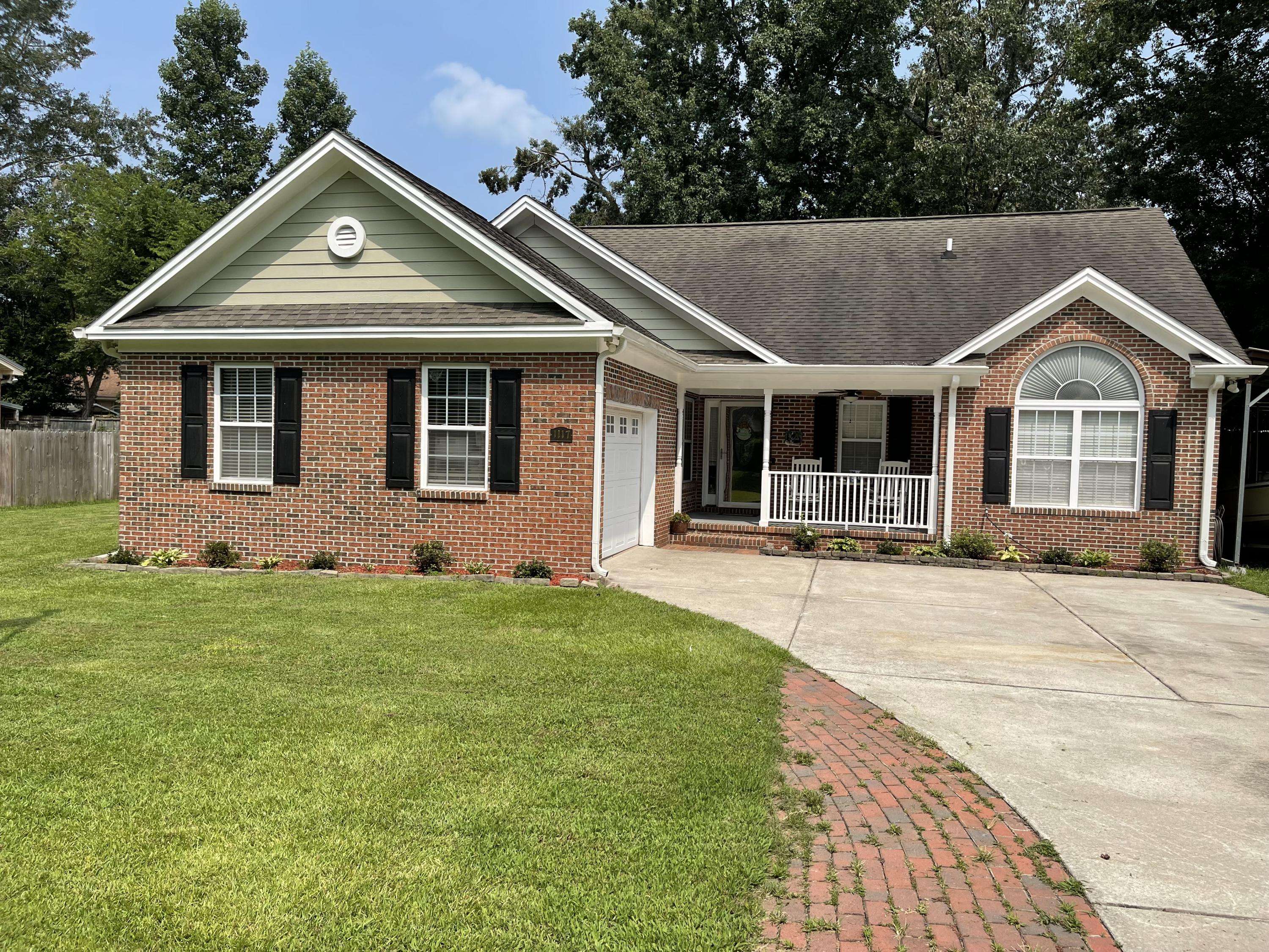 Moncks Corner, SC 29461,1117 Langdoc St