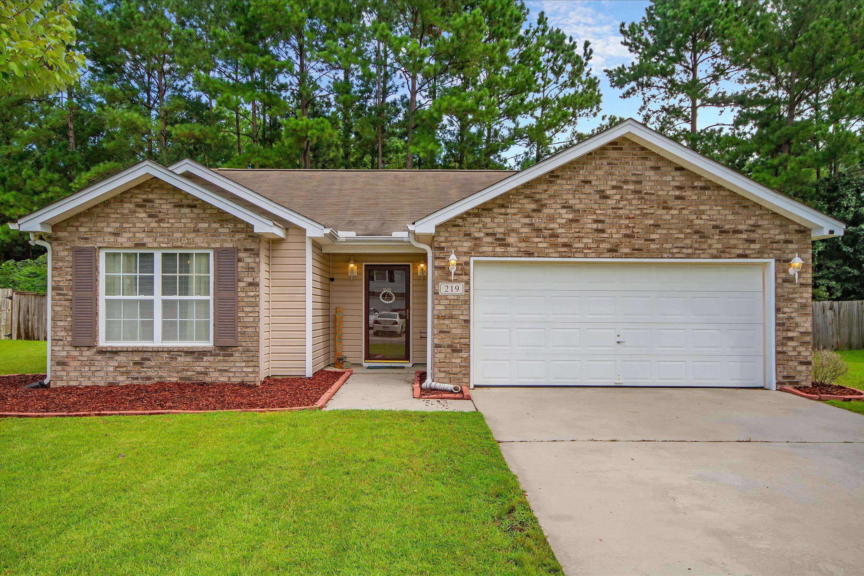 Moncks Corner, SC 29461,219 Everwood Ct