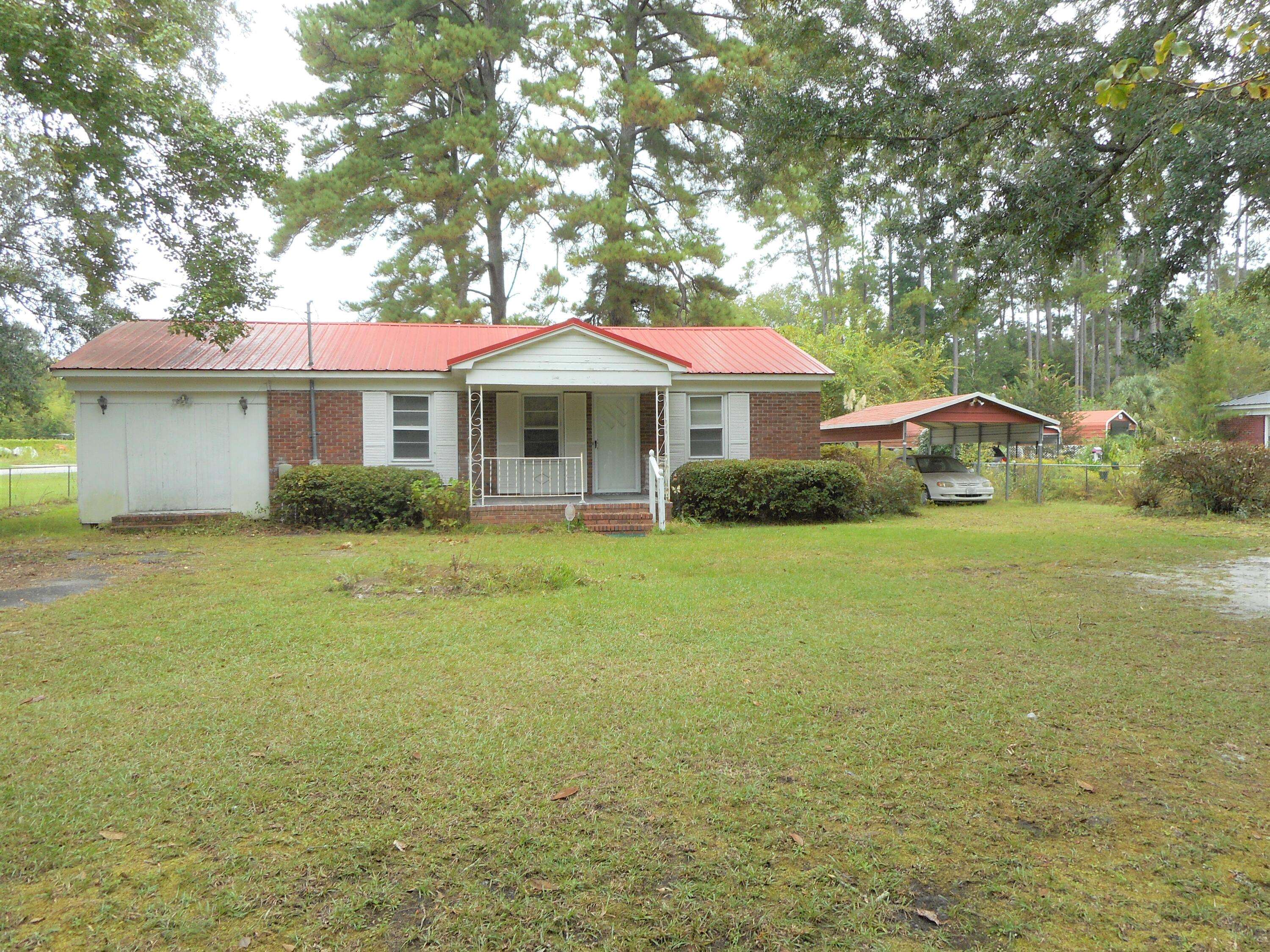 Walterboro, SC 29488,1108 Poplar St