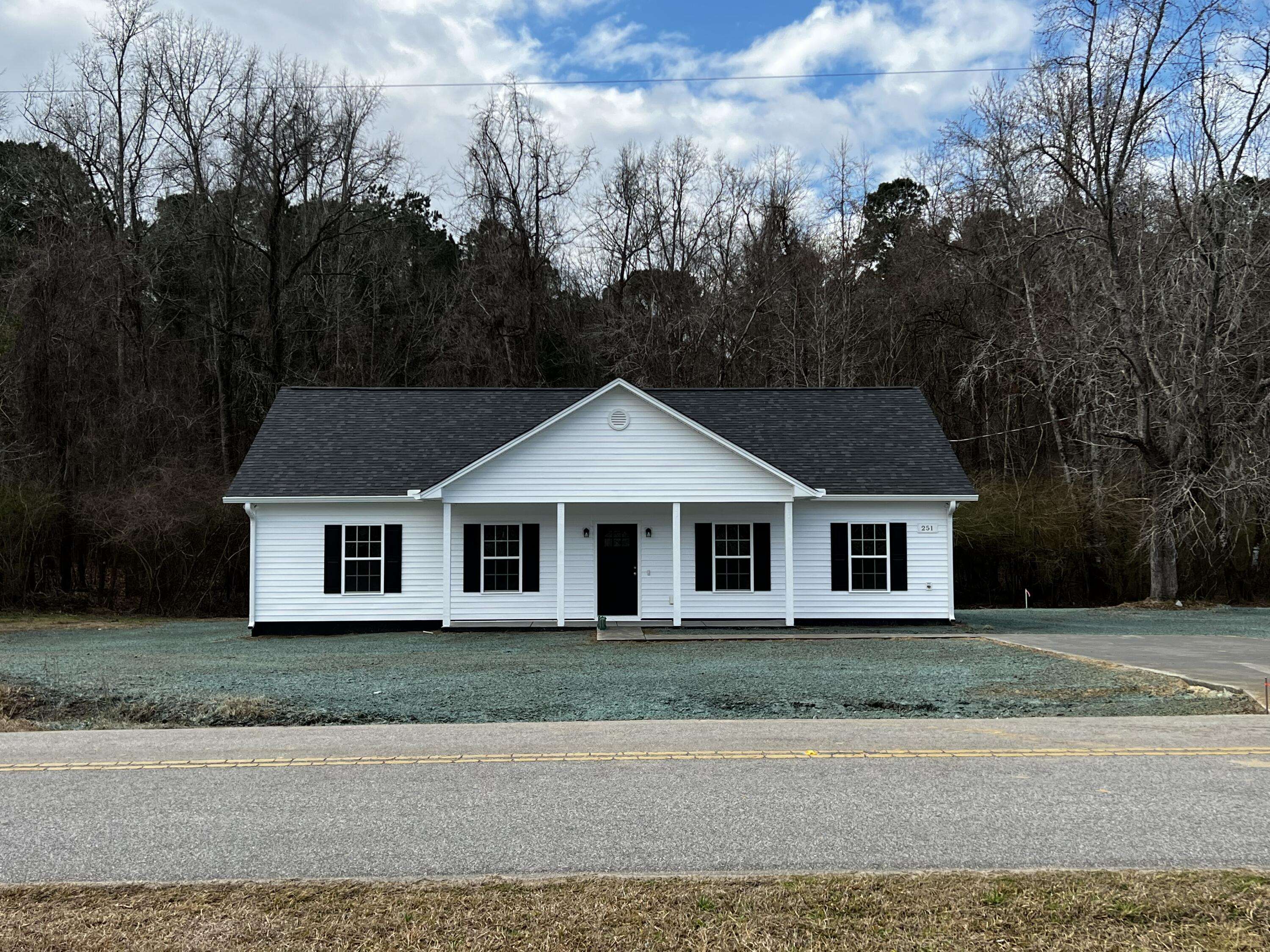 Ridgeville, SC 29472,251 S Railroad Ave