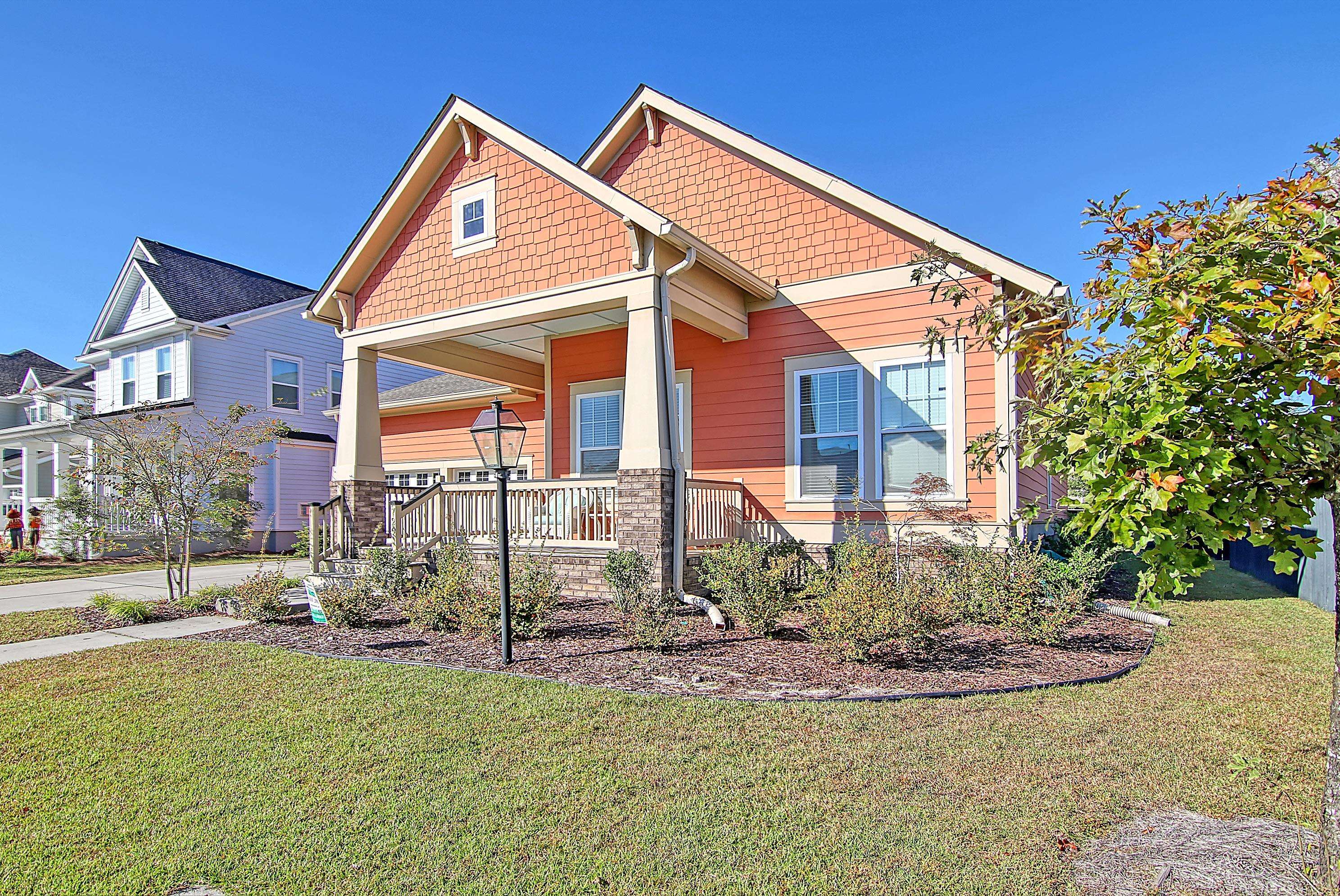 Summerville, SC 29486,729 Quintan St