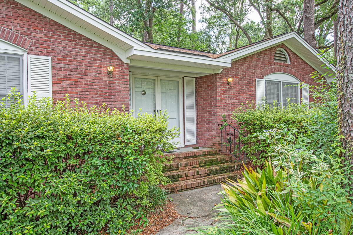 Summerville, SC 29485,203 Chucker Dr