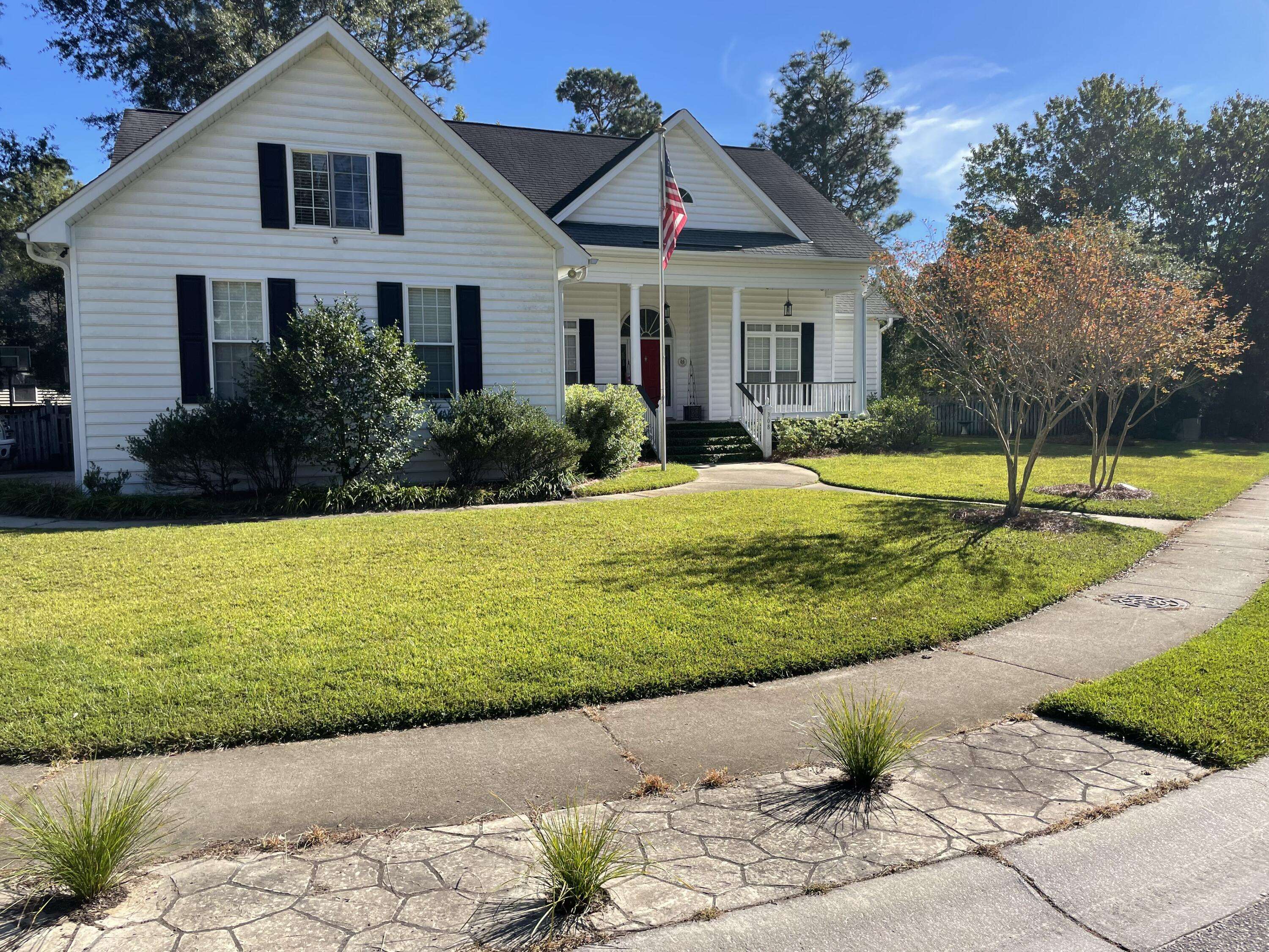 Summerville, SC 29483,308 Glen Eagles Dr