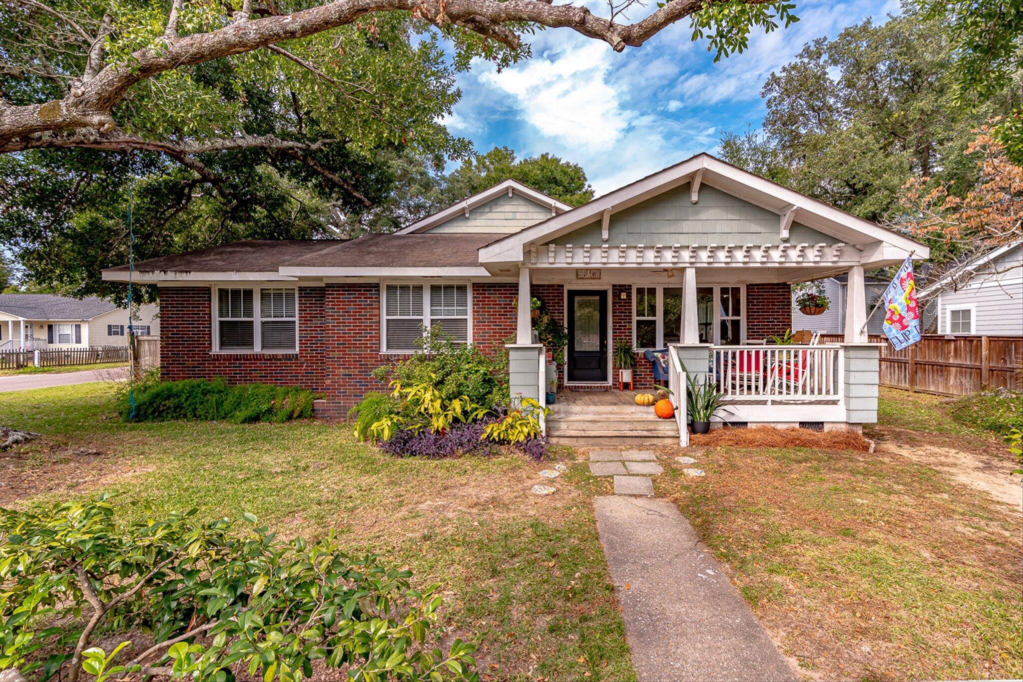 Mount Pleasant, SC 29464,604 Coral St