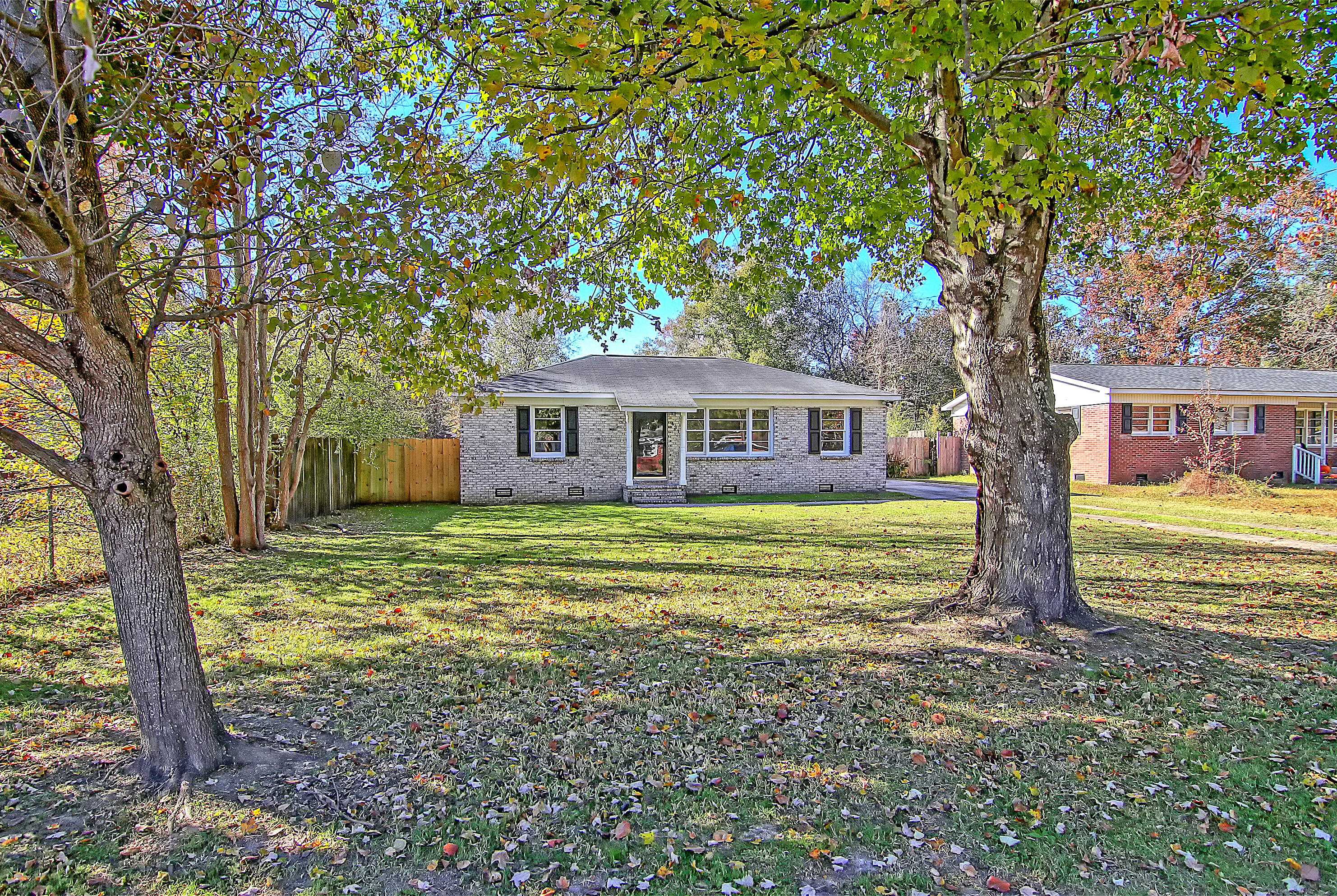 Goose Creek, SC 29445,431 Clarine Dr