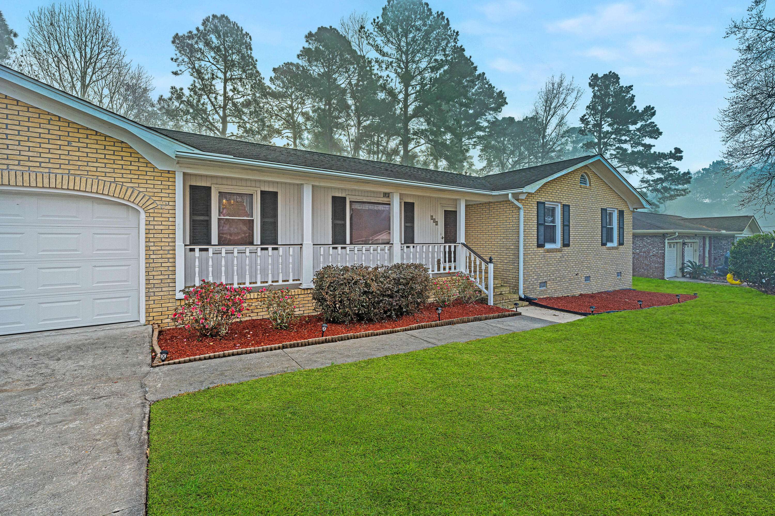 Summerville, SC 29485,105 Tasker Dr