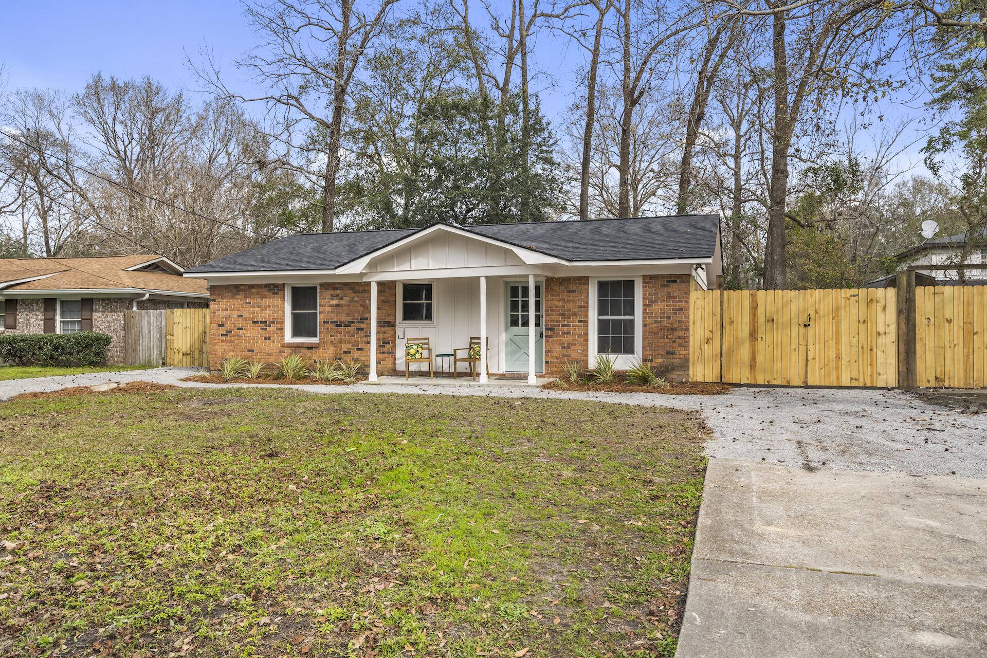 North Charleston, SC 29406,2622 Sal Ln