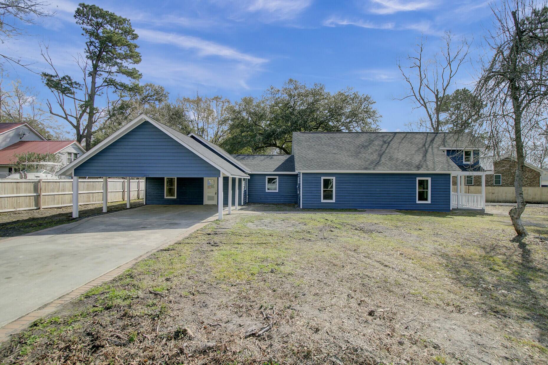 Moncks Corner, SC 29461,1700 Redwood