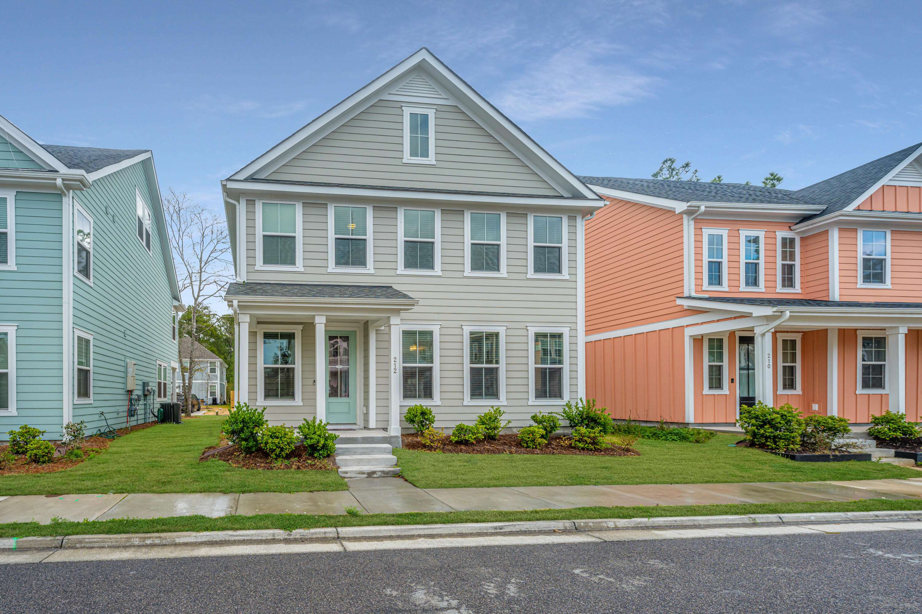 Summerville, SC 29483,212 Ilderton St