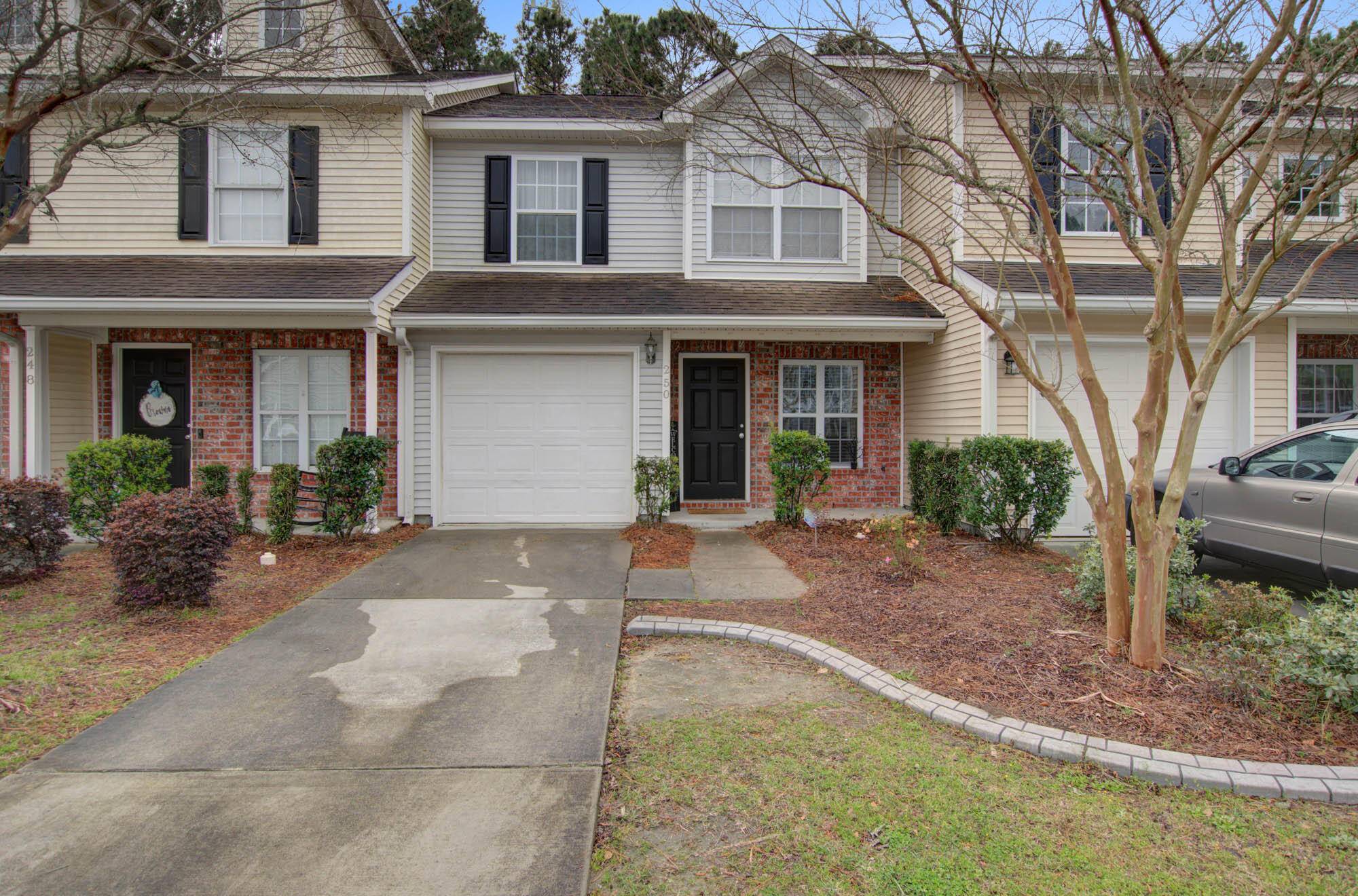 Goose Creek, SC 29445,250 Buchanan Cir