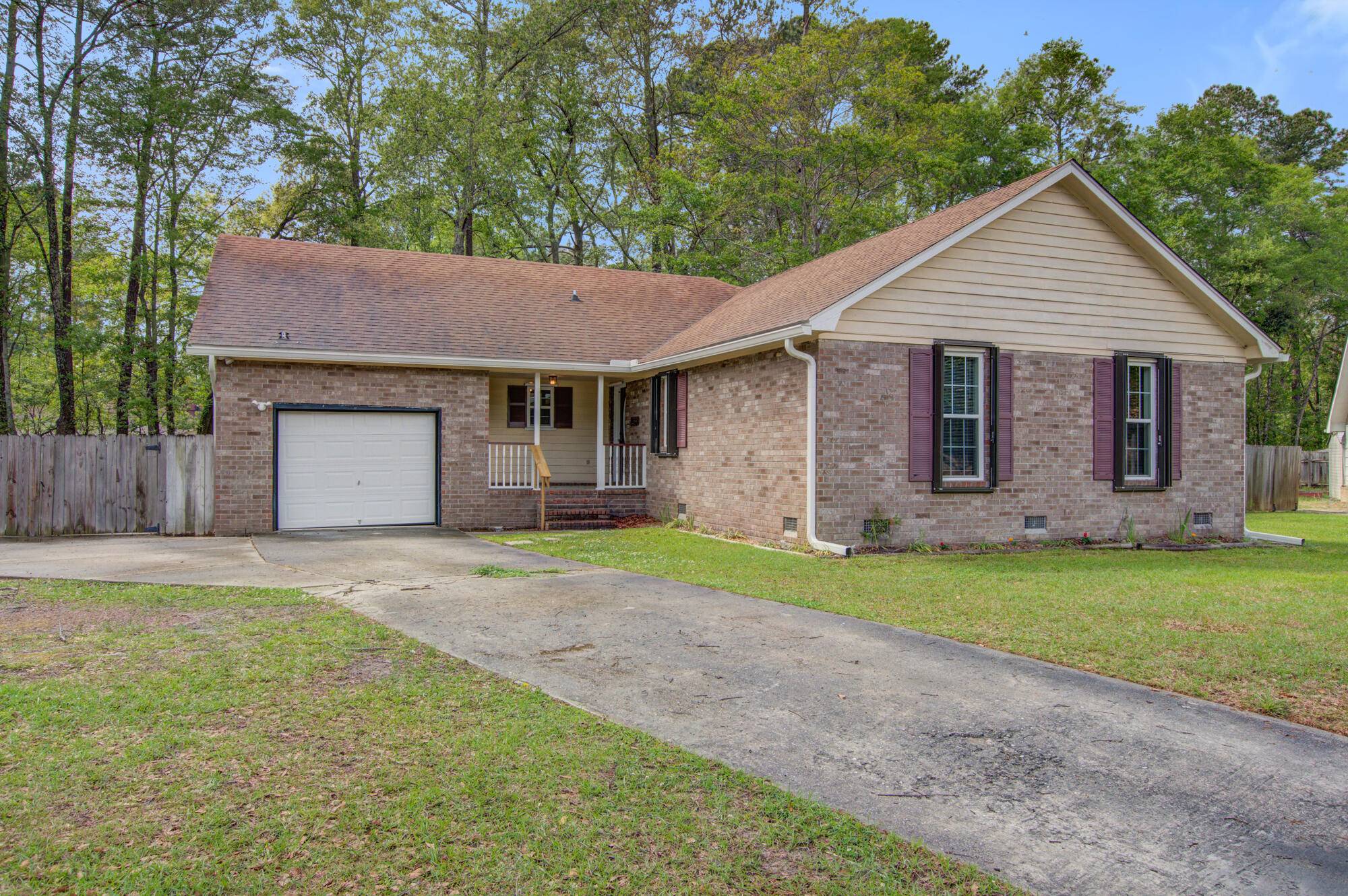 Summerville, SC 29485,115 Flicker Ln