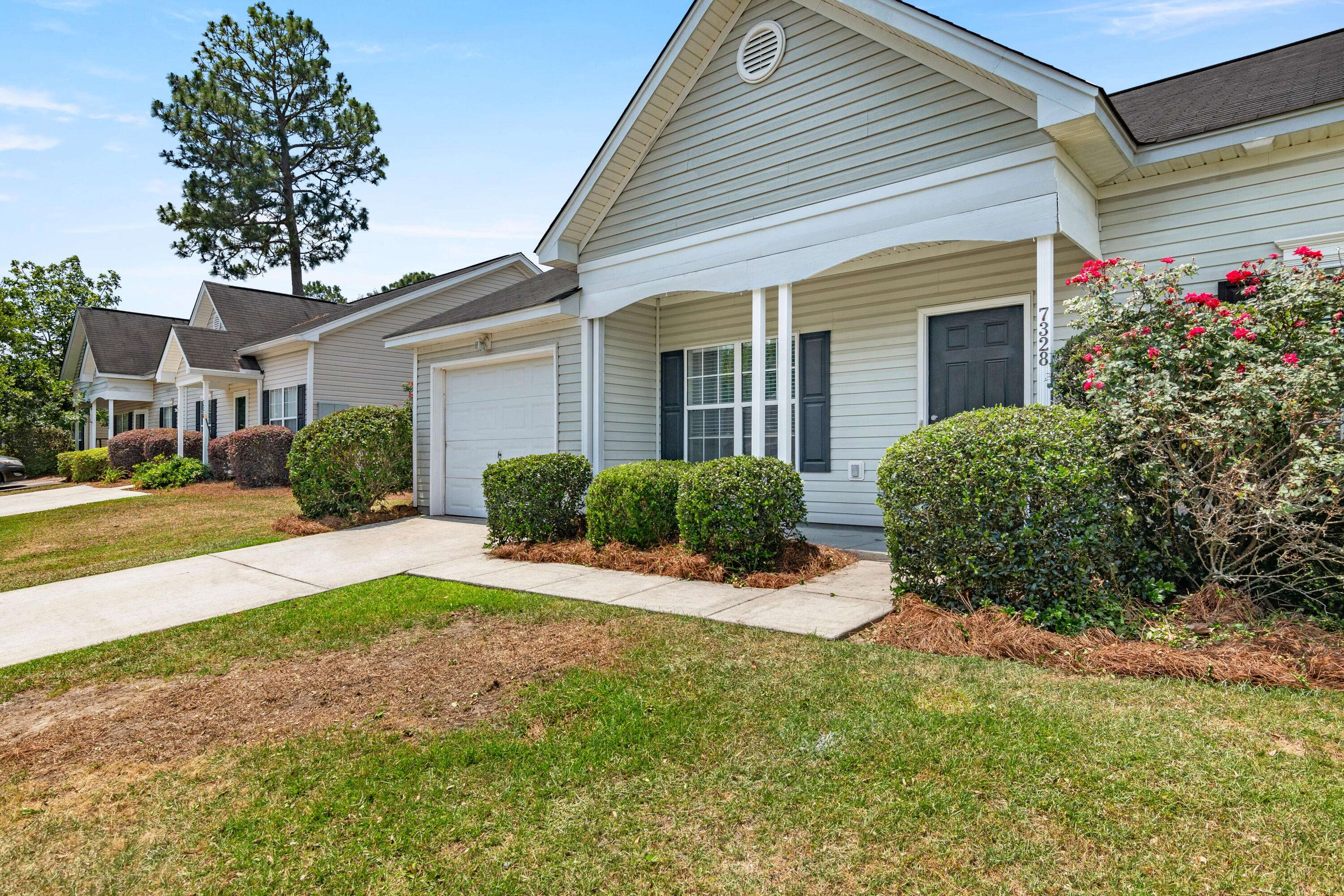 Hanahan, SC 29410,7328 Stoney Moss Way