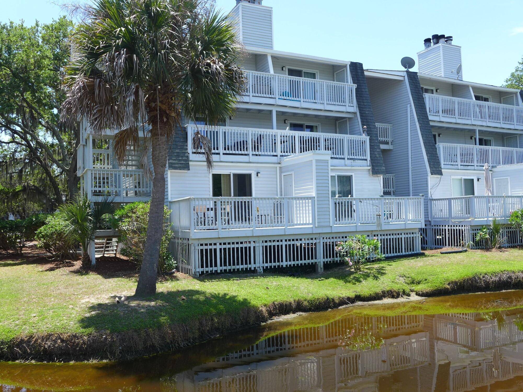 Edisto Island, SC 29438,238 Driftwood Ln