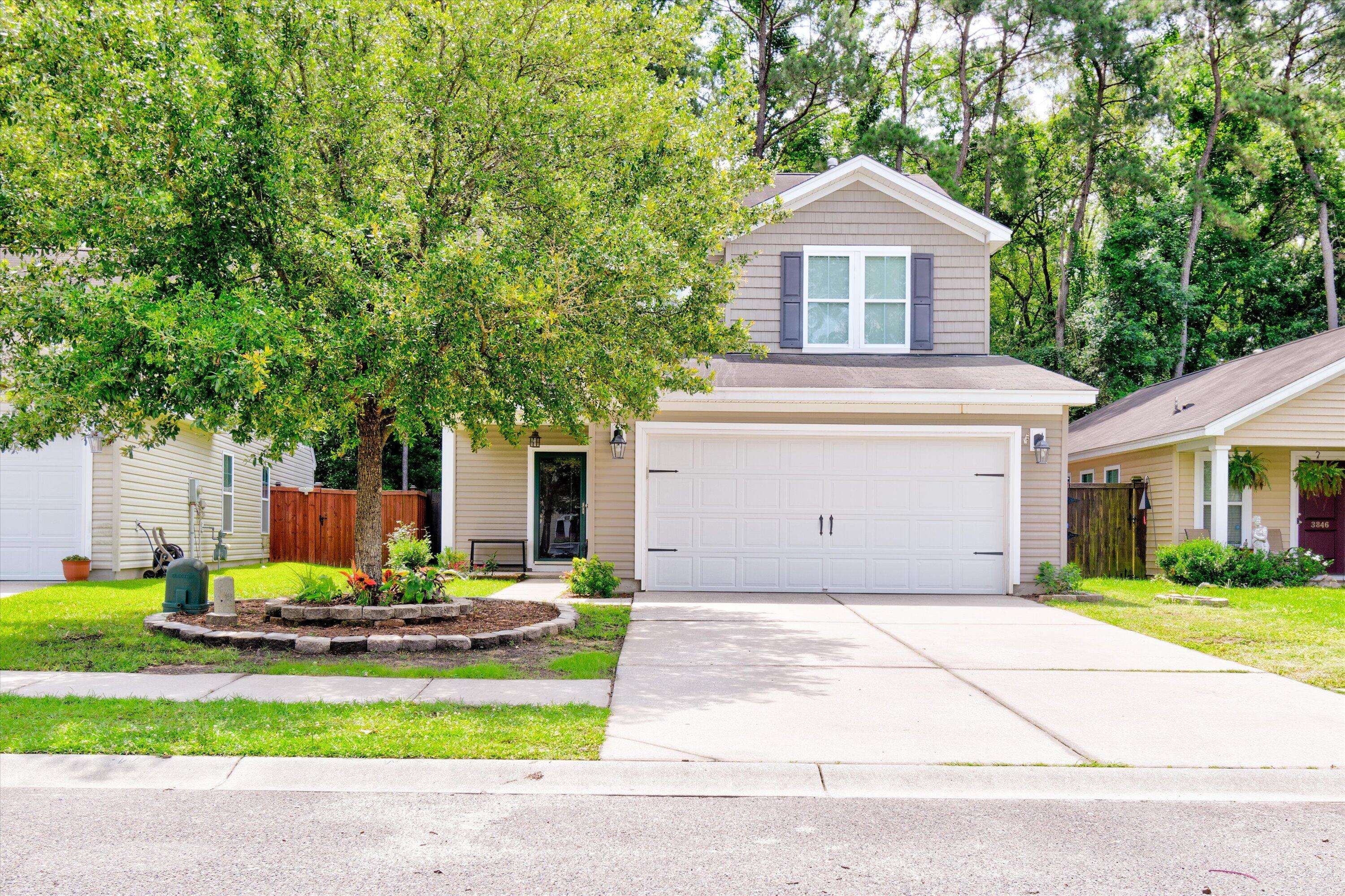 Ladson, SC 29456,3844 Annapolis Way