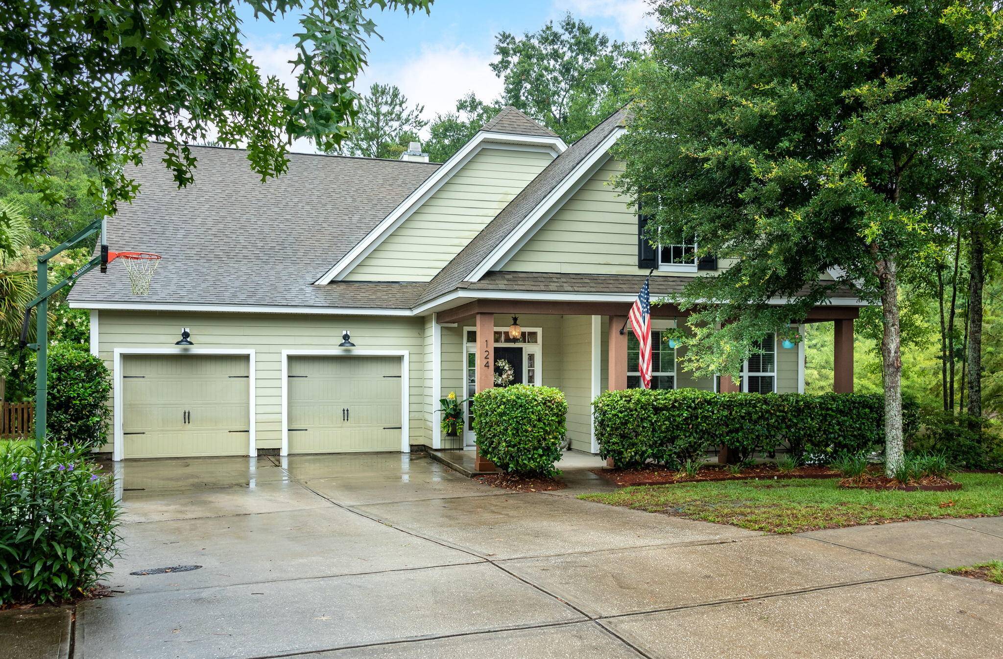 Summerville, SC 29485,124 Comiskey Park Cir