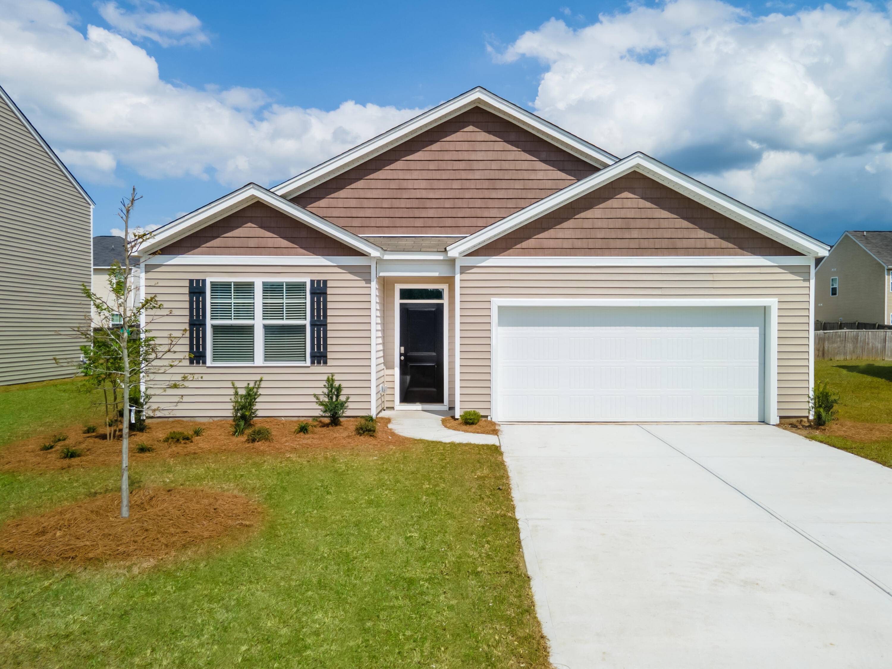 Summerville, SC 29483,116 Cloverleaf St