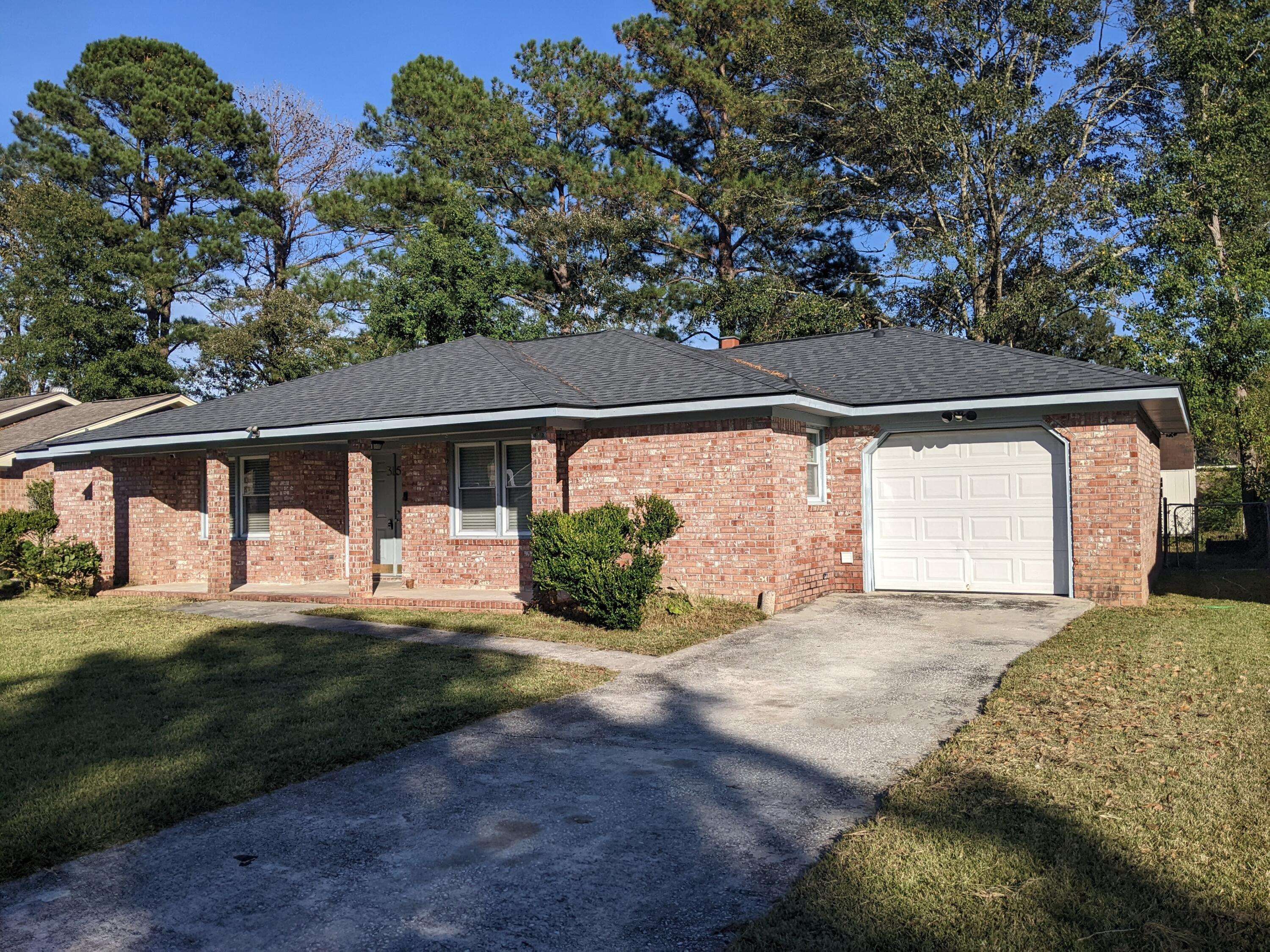 Summerville, SC 29486,315 Gippy Dr