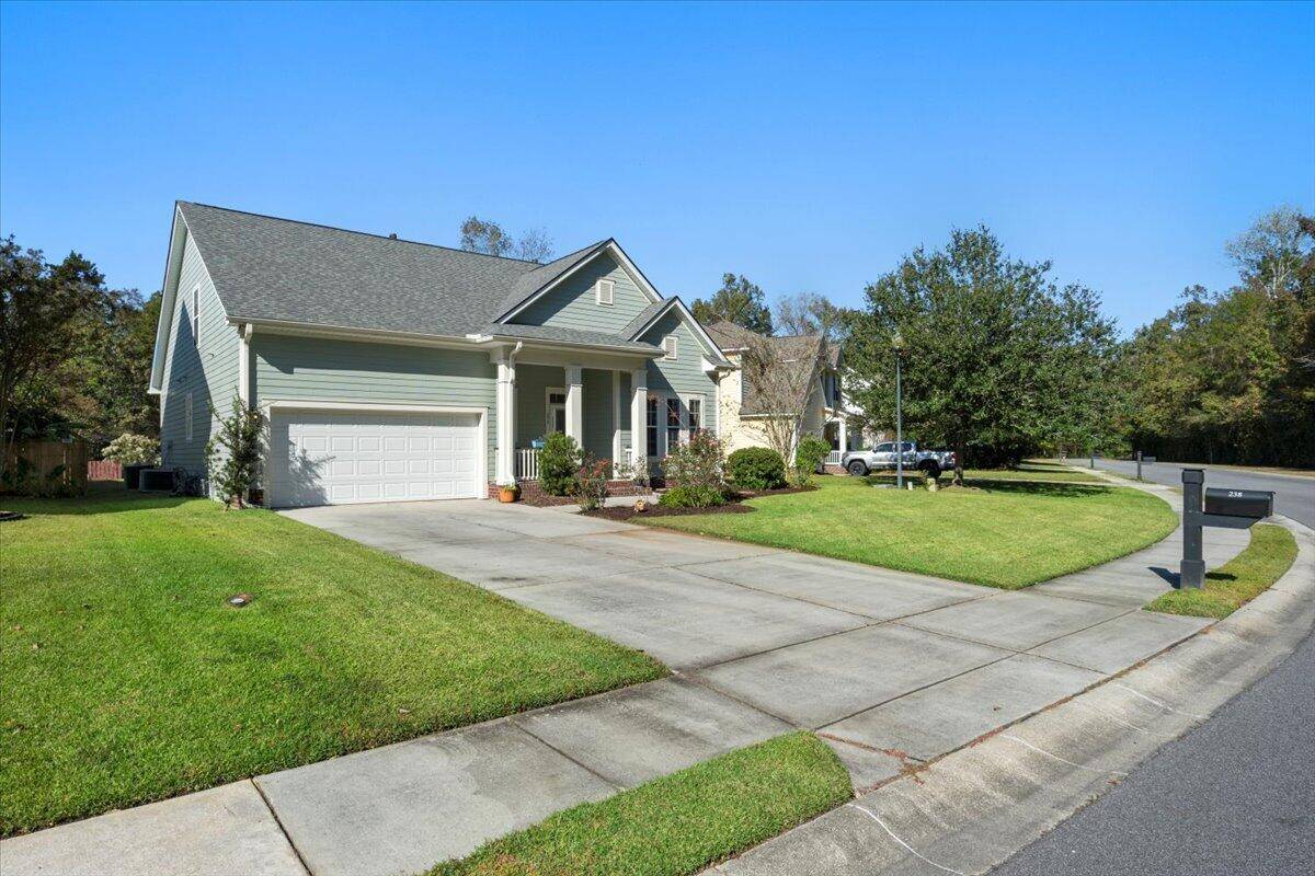 Summerville, SC 29485,238 Carolinian Dr