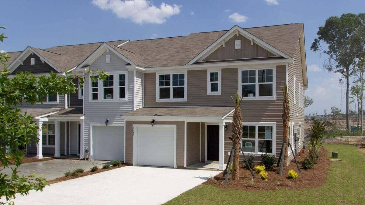 Summerville, SC 29486,129 East Sunrise Ln