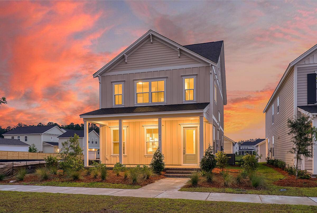 Summerville, SC 29486,680 Blueway Ave