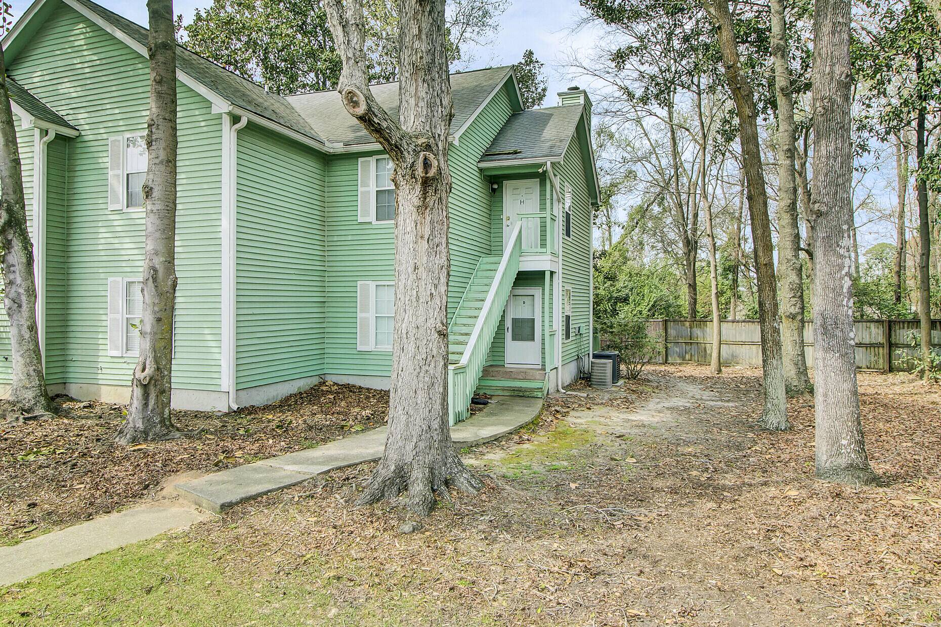 North Charleston, SC 29406,6280 Rolling Fork Road #304/D