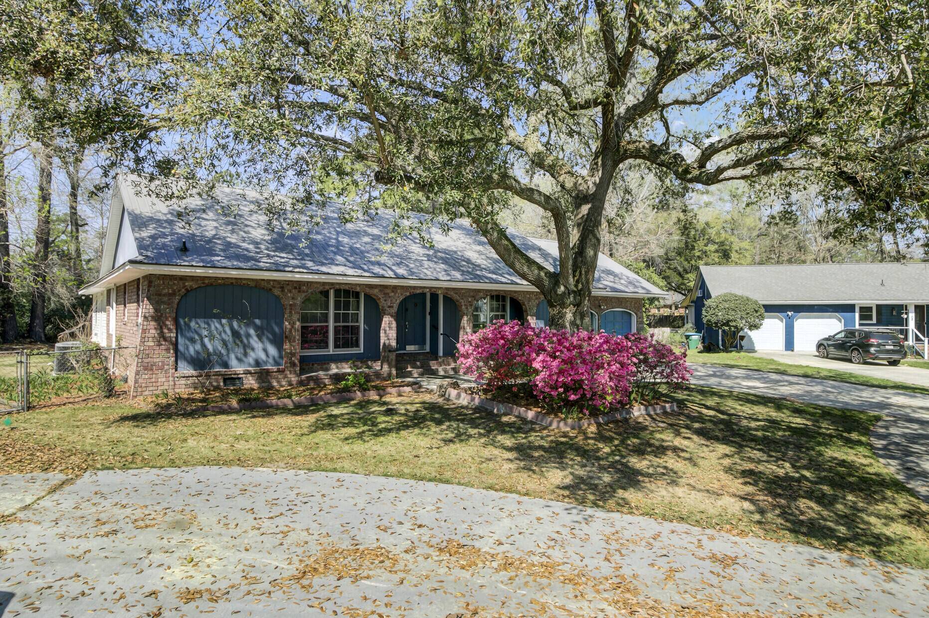 Summerville, SC 29485,106 Gresham Ct