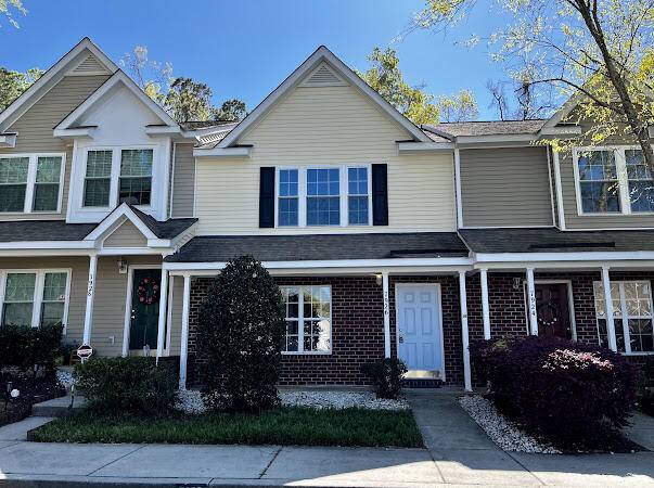 North Charleston, SC 29406,7926 Shadow Oak Dr