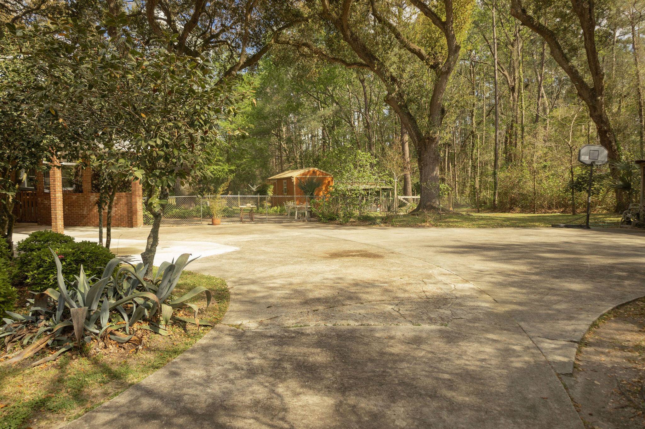 Walterboro, SC 29488,201 Gervais St