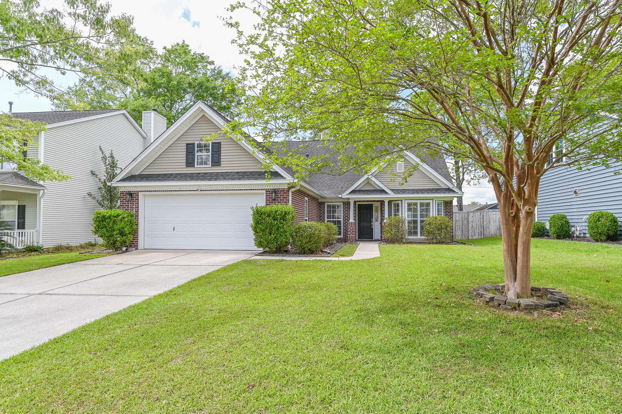 Hanahan, SC 29410,1489 Coopers Hawk Dr