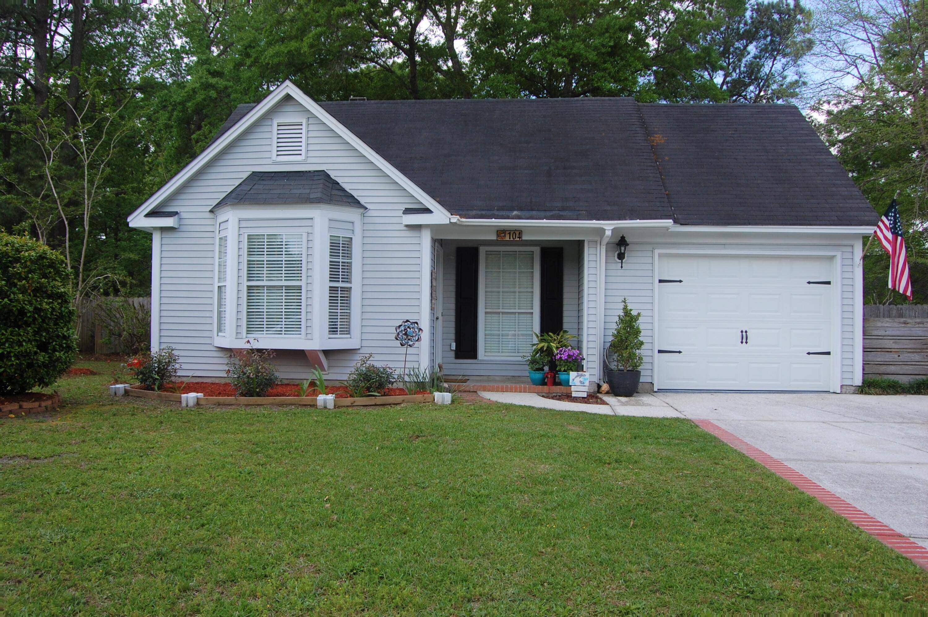 Summerville, SC 29485,104 Jarett Rd