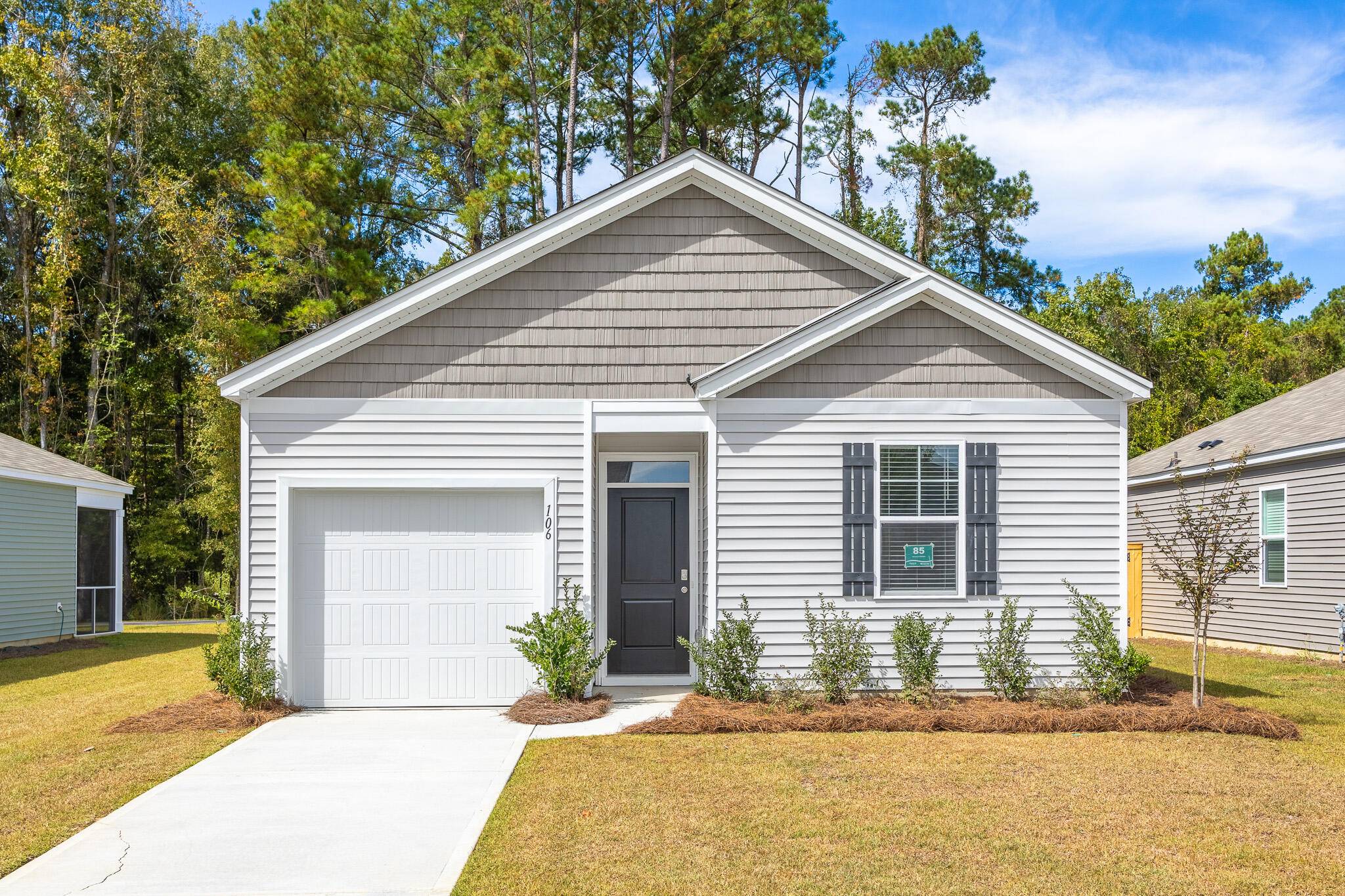 Summerville, SC 29483,106 Woodvine Way