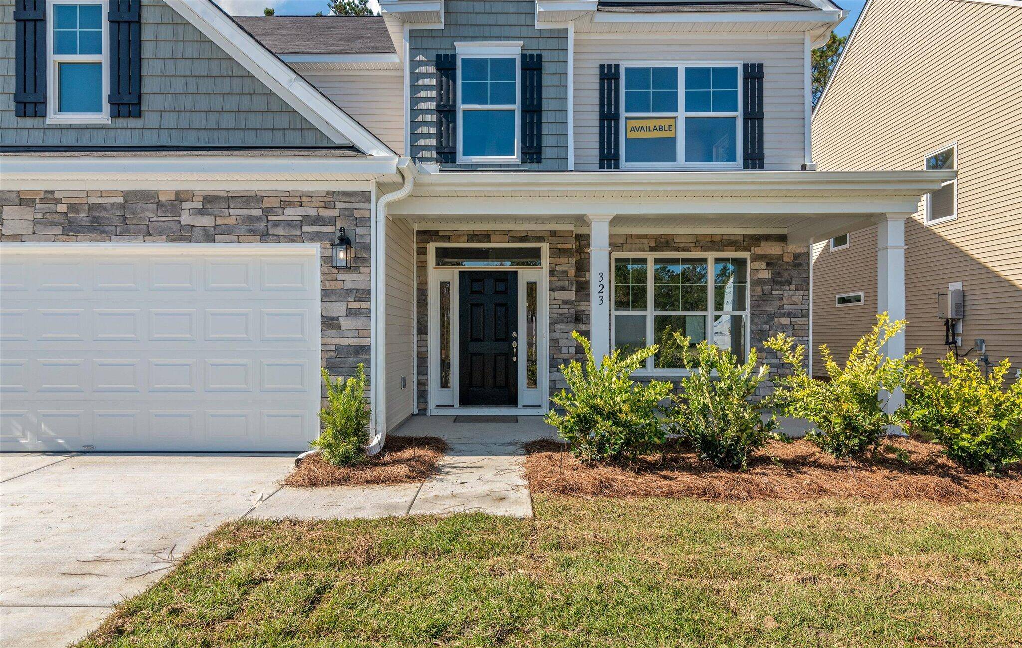 Moncks Corner, SC 29461,323 Blue Oak Dr