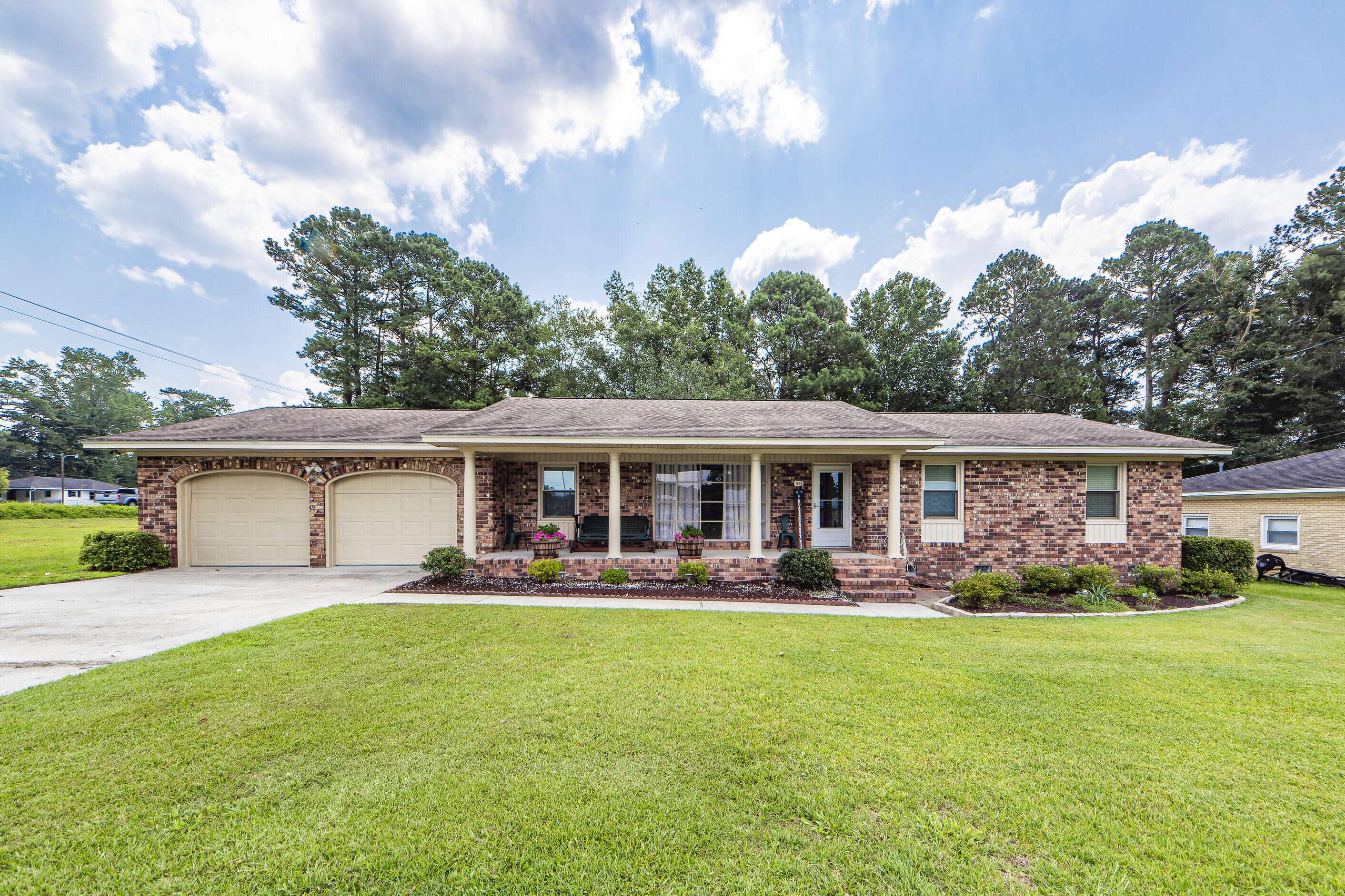 Summerville, SC 29485,103 Tasker Dr