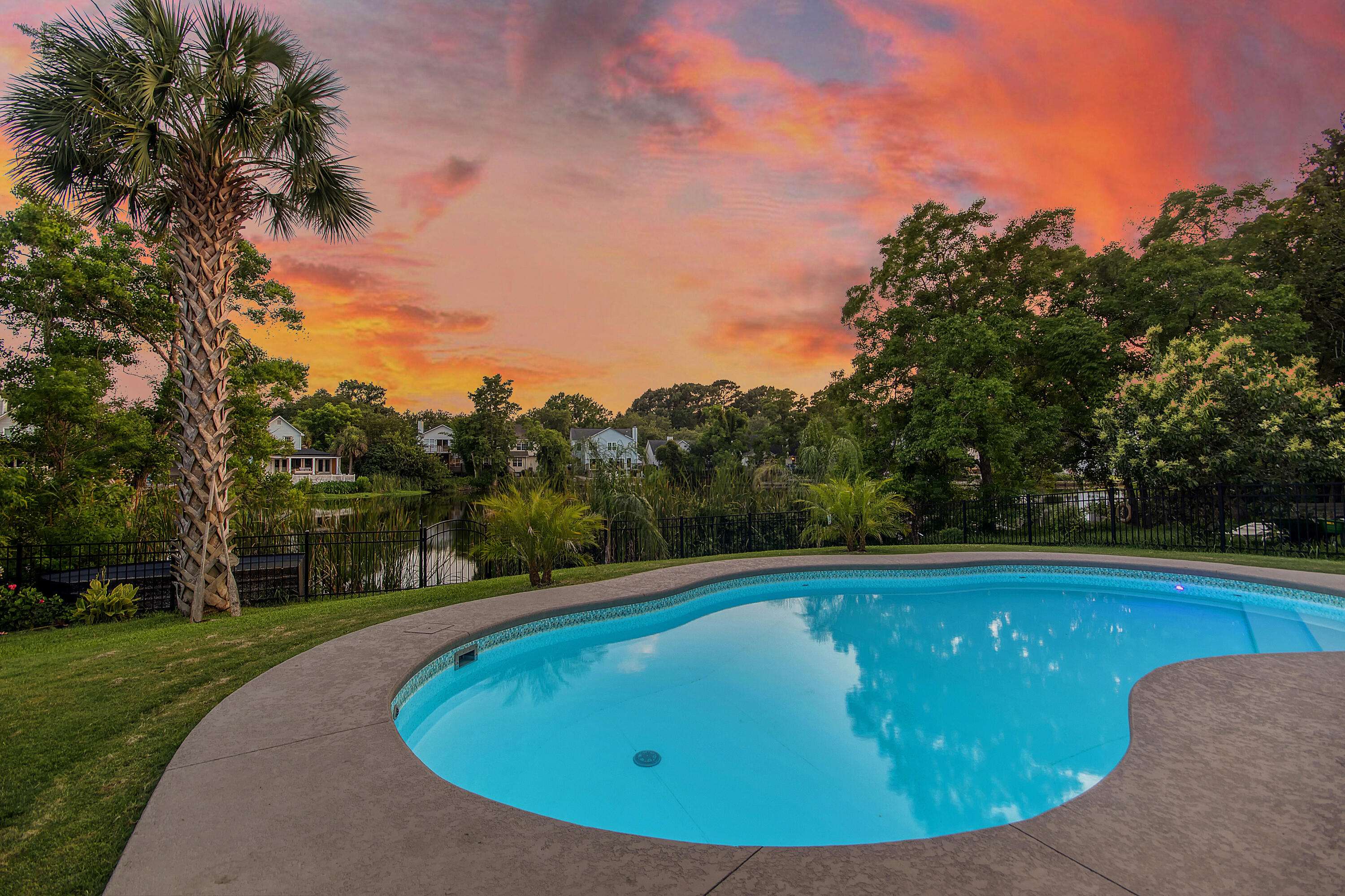 Charleston, SC 29412,735 Lake Frances Dr