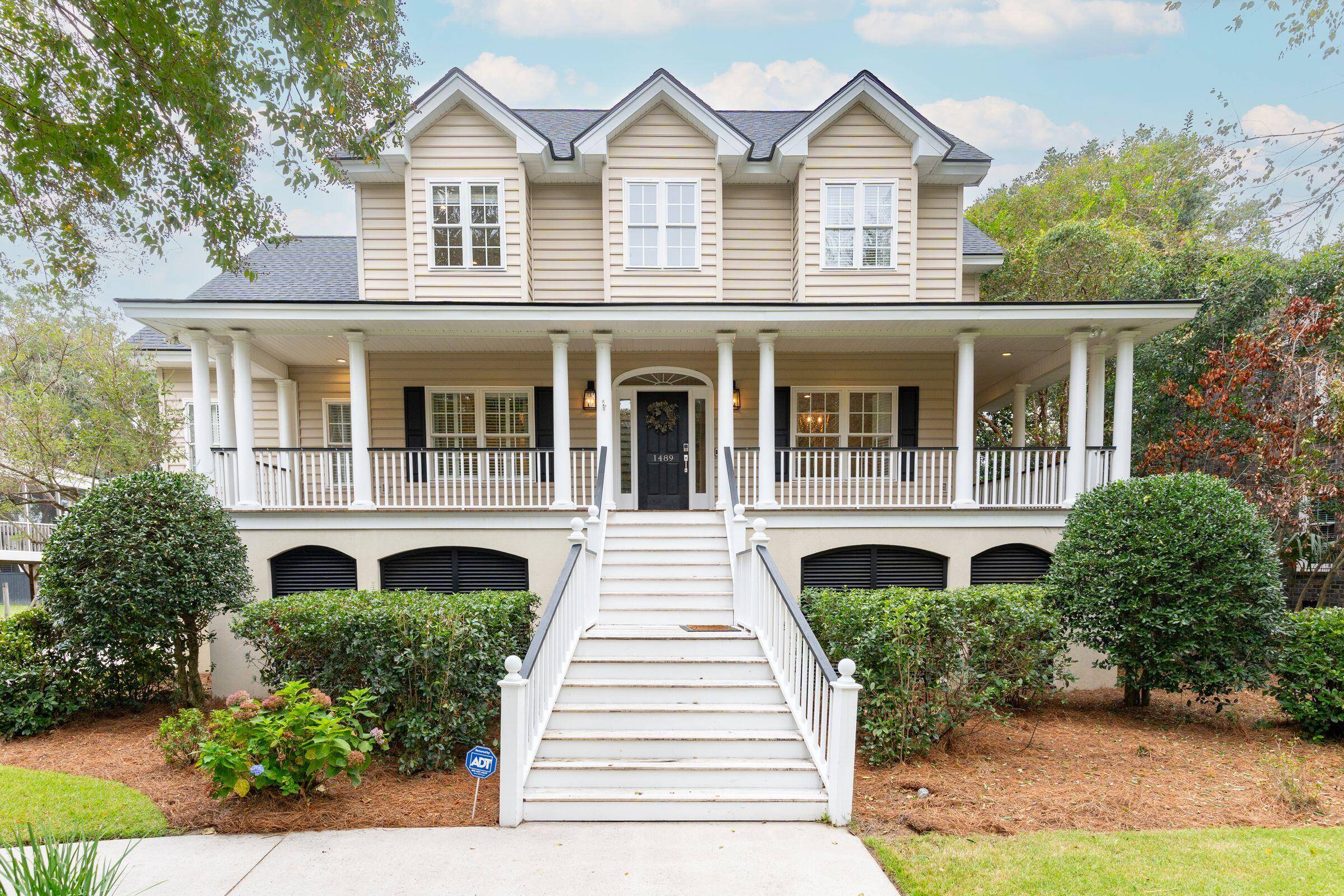 Mount Pleasant, SC 29464,1489 Oaklanding Rd