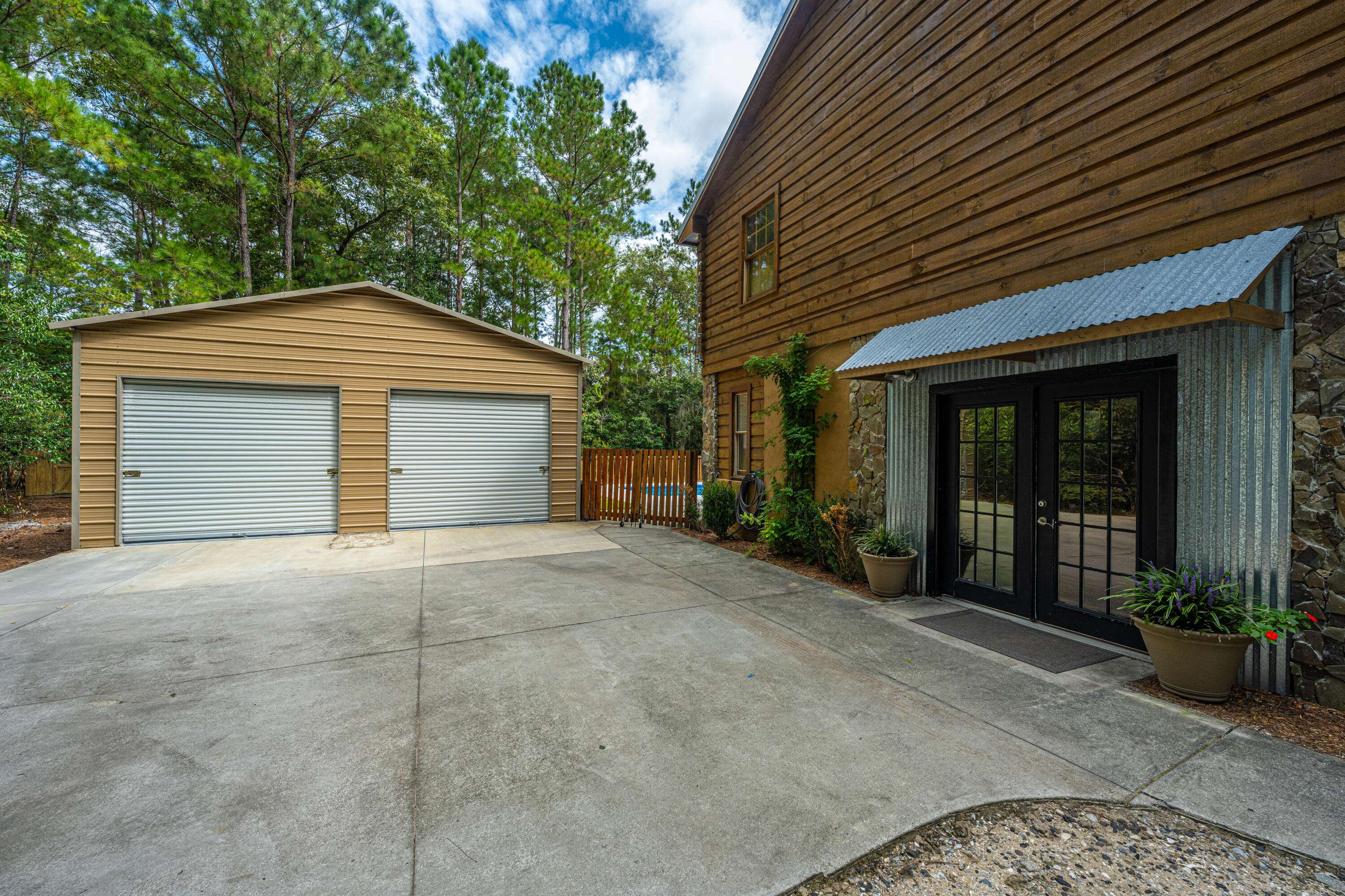 Hollywood, SC 29449,4529 Bobby Towles Dr