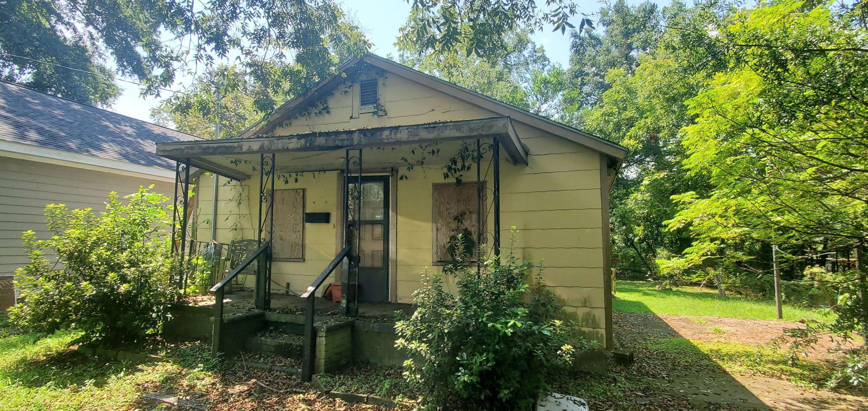 North Charleston, SC 29405,3233 Truman Ave