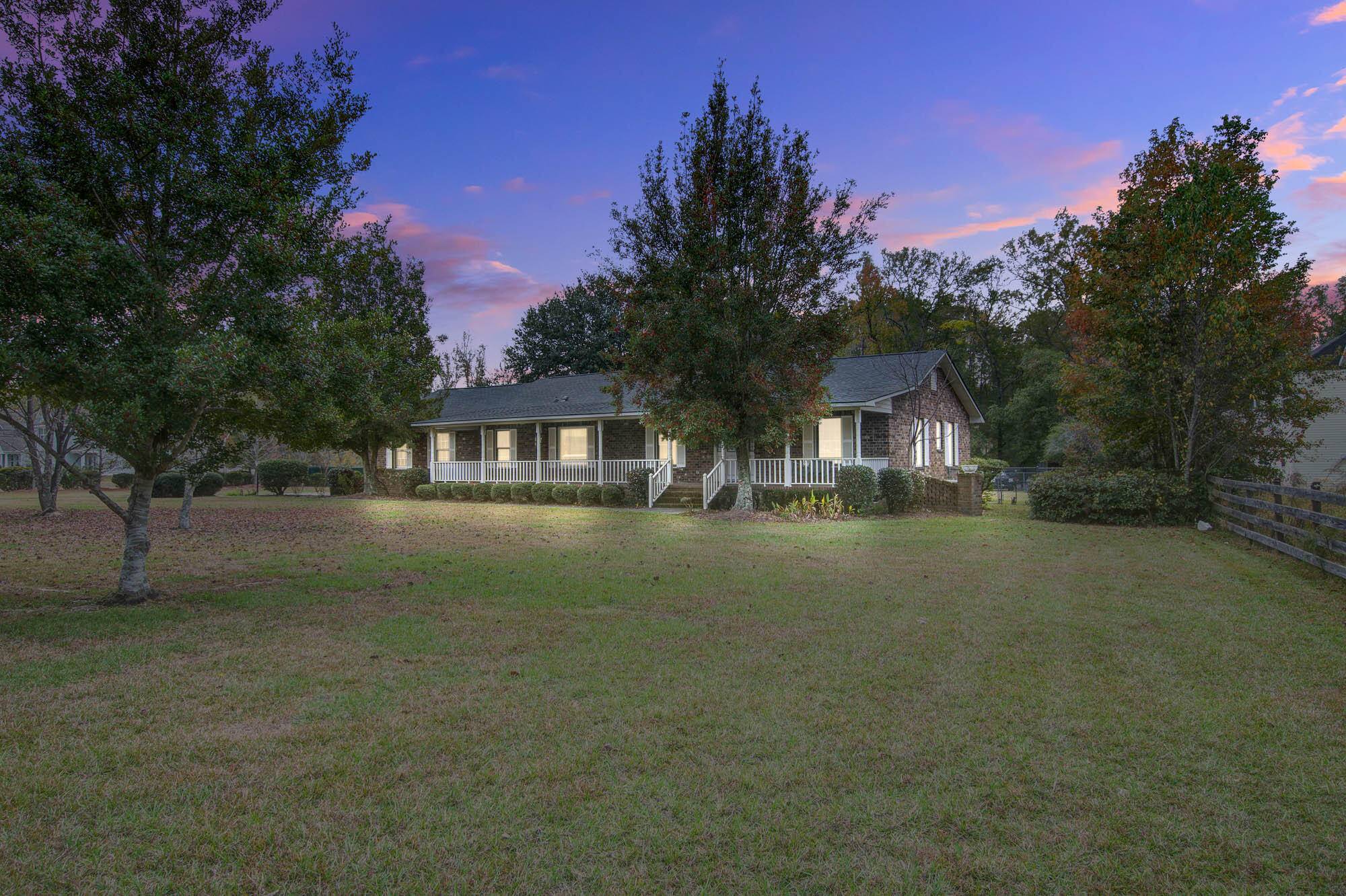 Summerville, SC 29483,429 W Butternut Rd