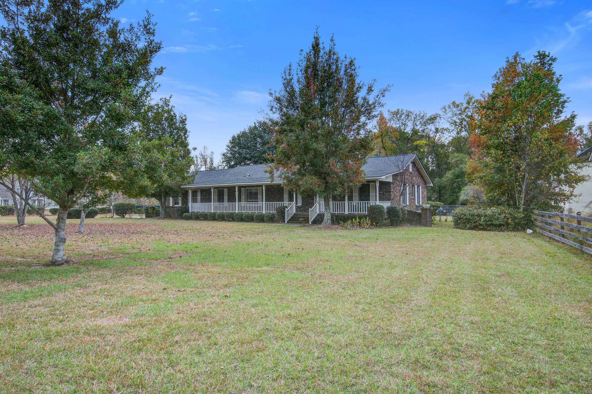 Summerville, SC 29483,429 W Butternut Rd