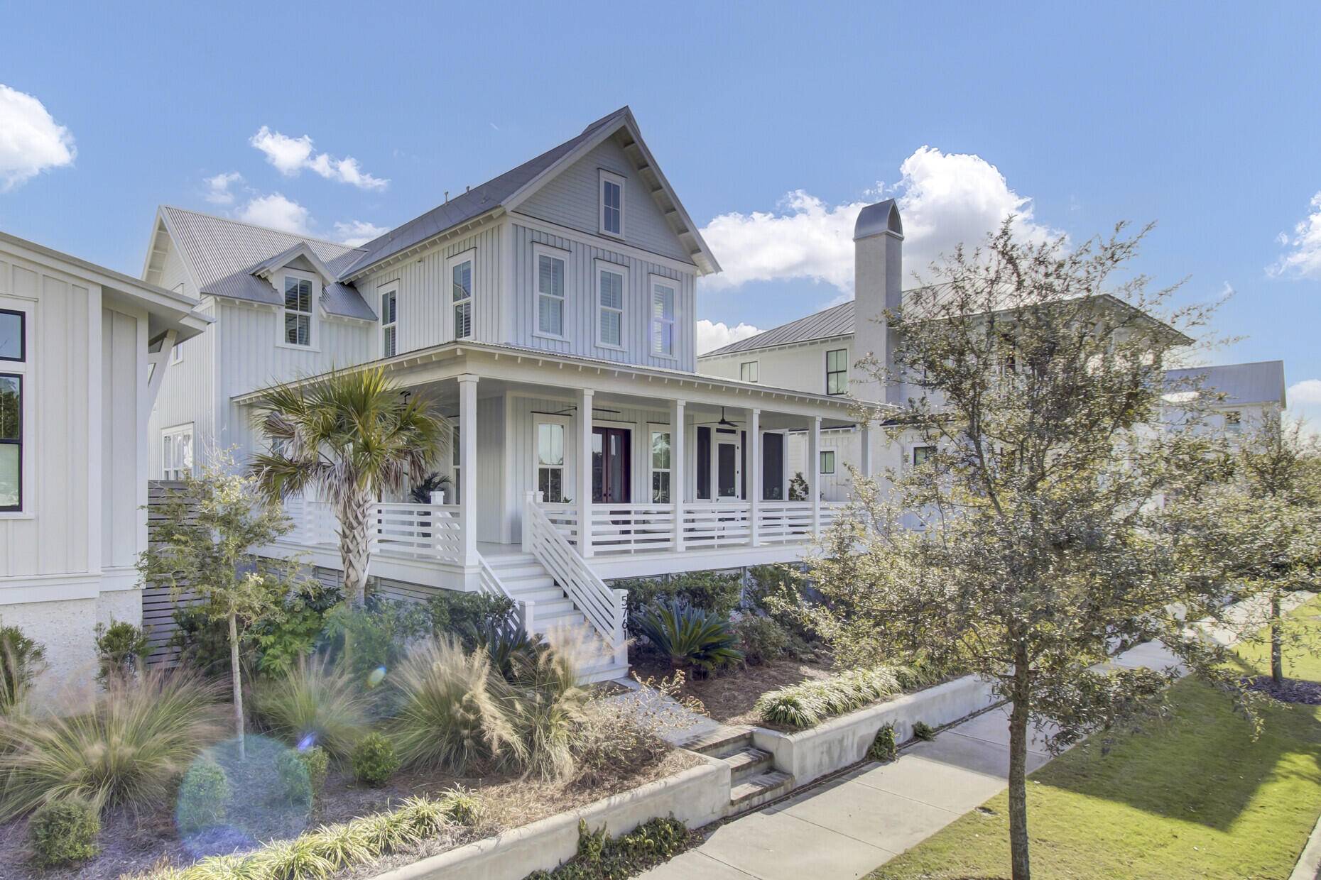 Johns Island, SC 29455,5761 Kiawah River Dr