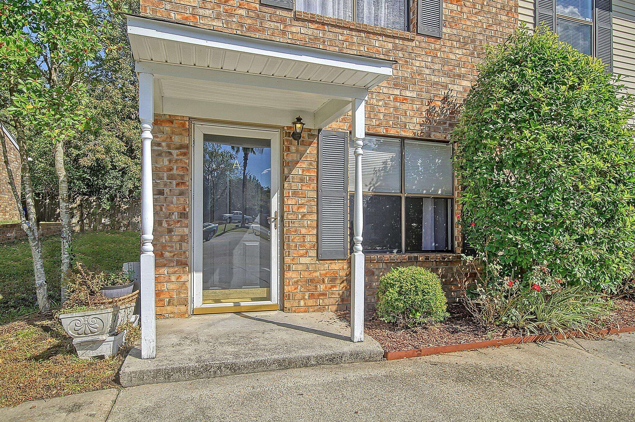 North Charleston, SC 29406,6260 Brandt St #4-A