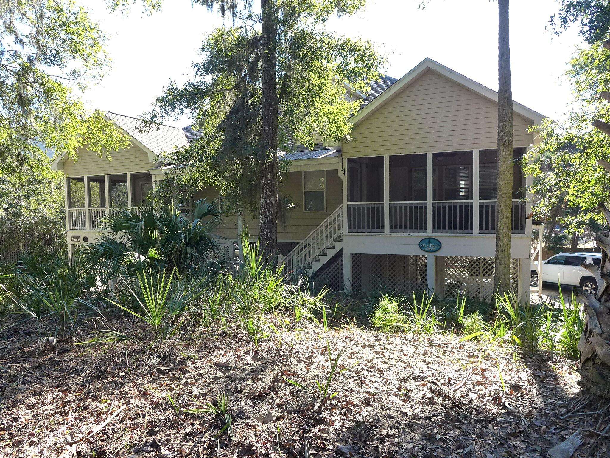 Edisto Island, SC 29438,520-B Oristo Ridge