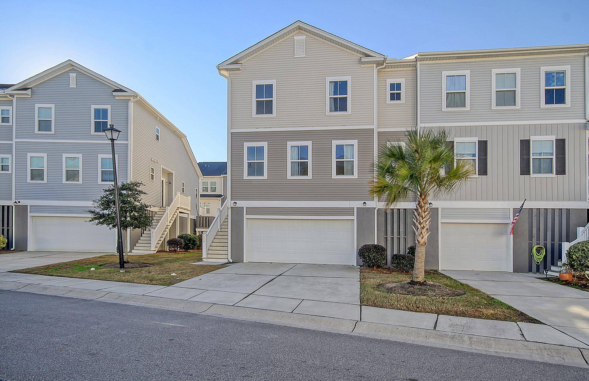 Johns Island, SC 29455,606 Mclernon