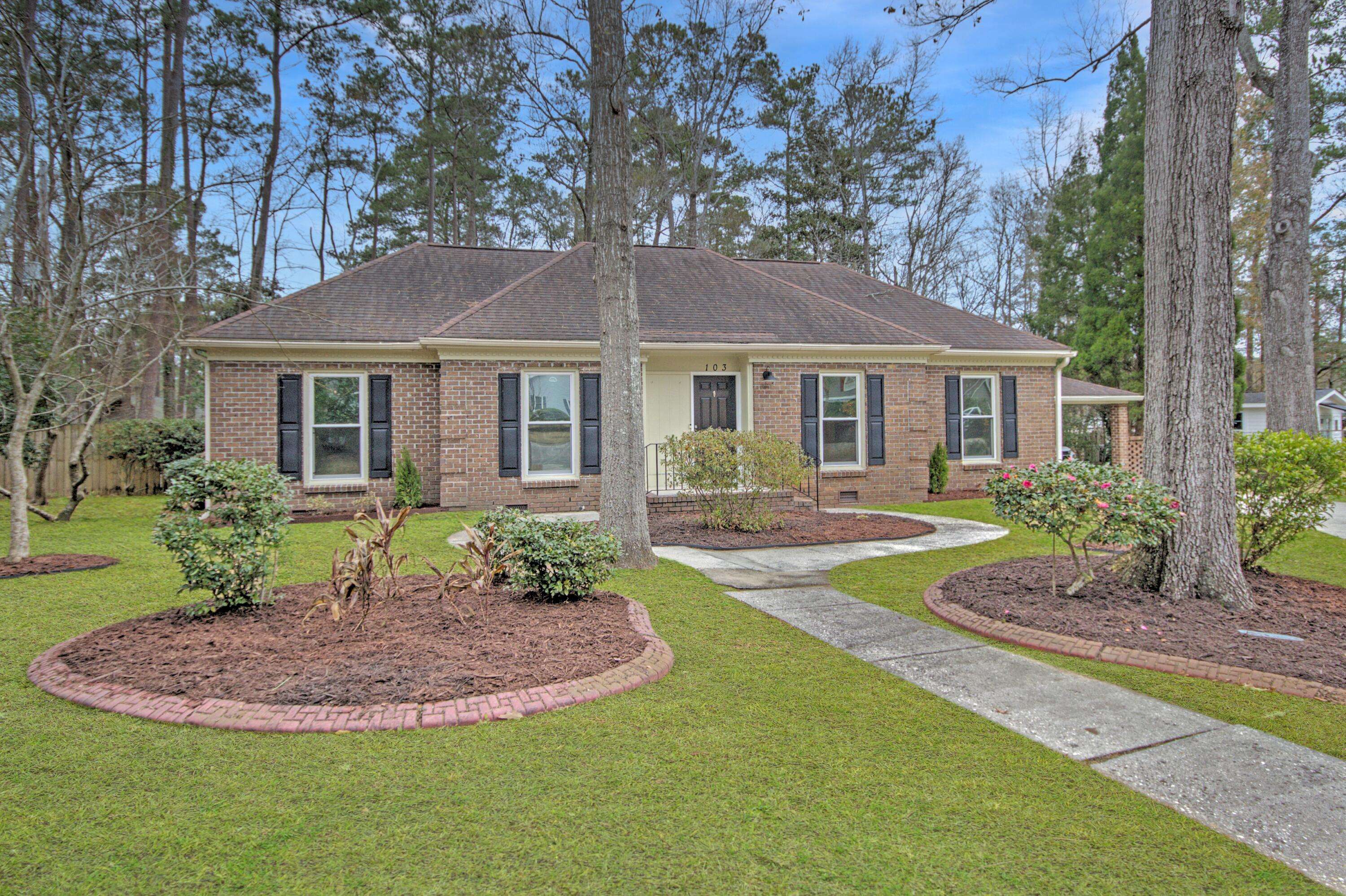 Summerville, SC 29485,103 Huntington Cir