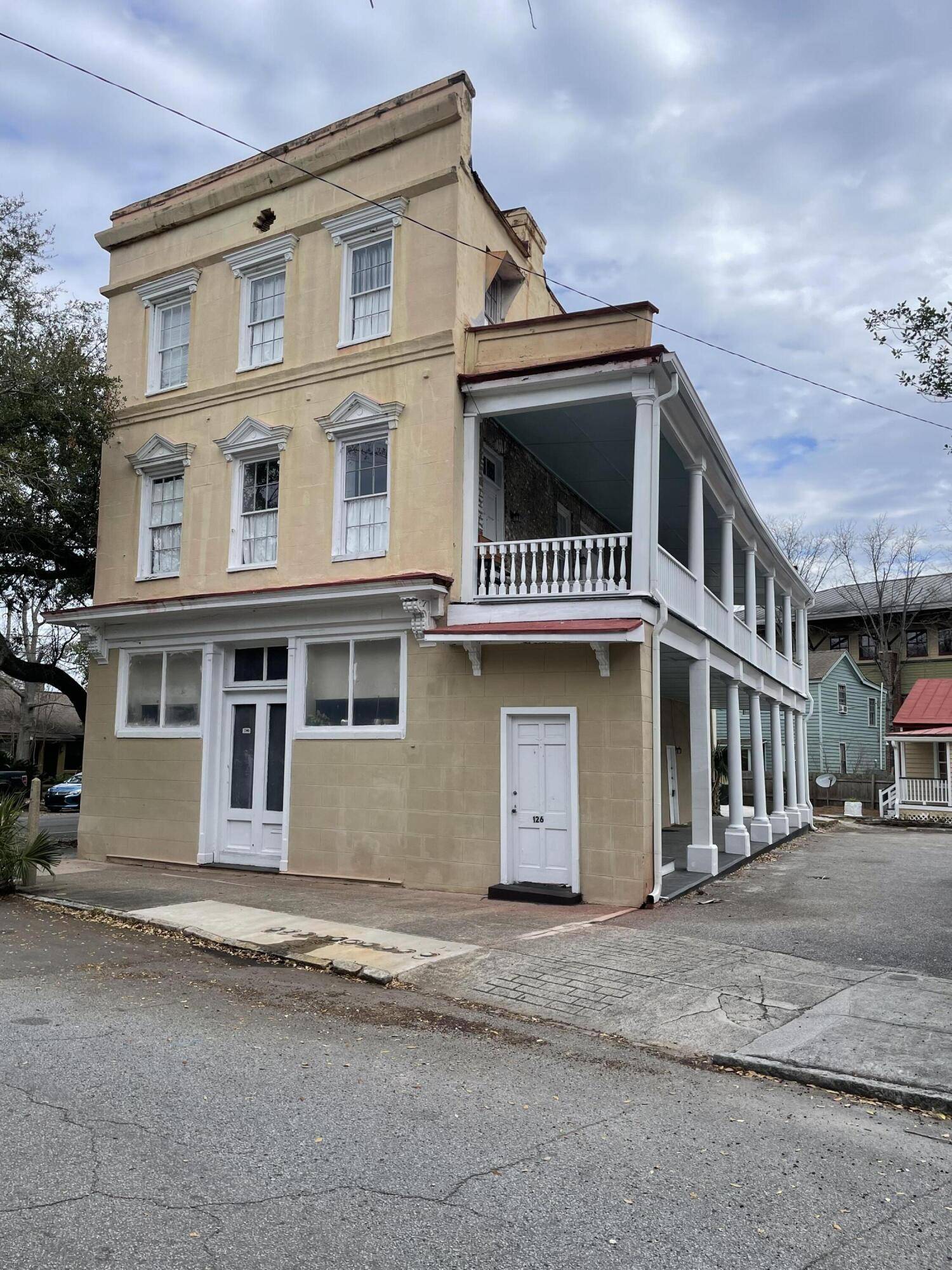 Charleston, SC 29403,126 Alexander St #G
