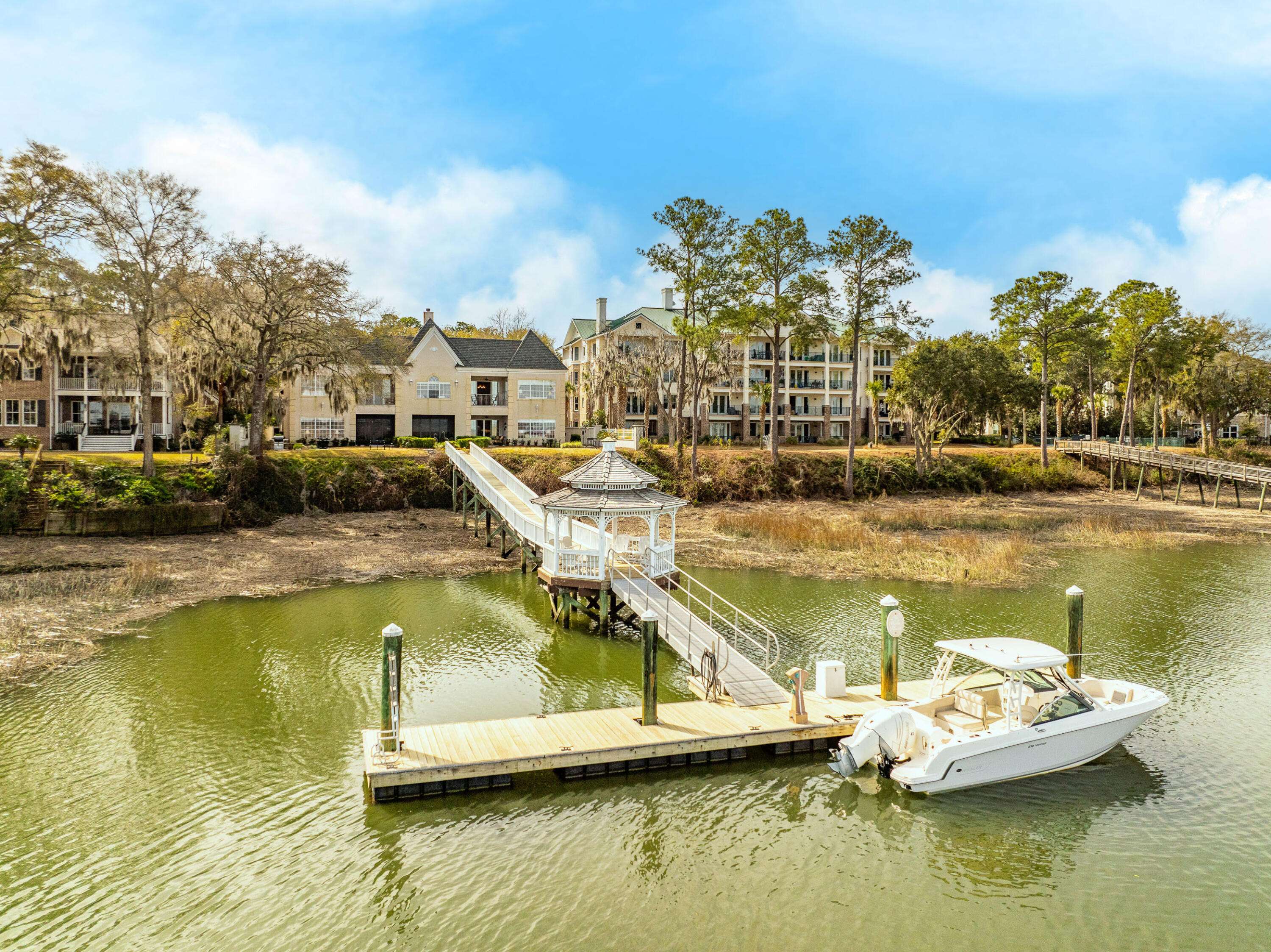 Beaufort, SC 29907,25 Sunset Blvd #102