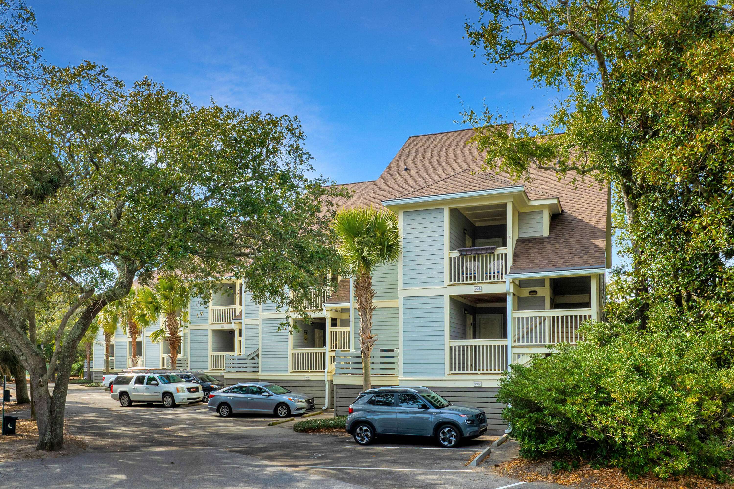 Folly Beach, SC 29439,209 Little Oak Dr