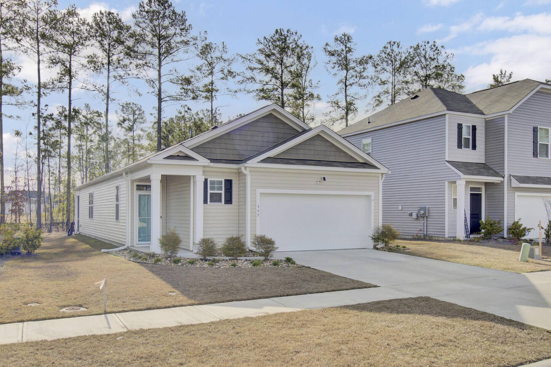 Summerville, SC 29486,665 Silver Spruce St