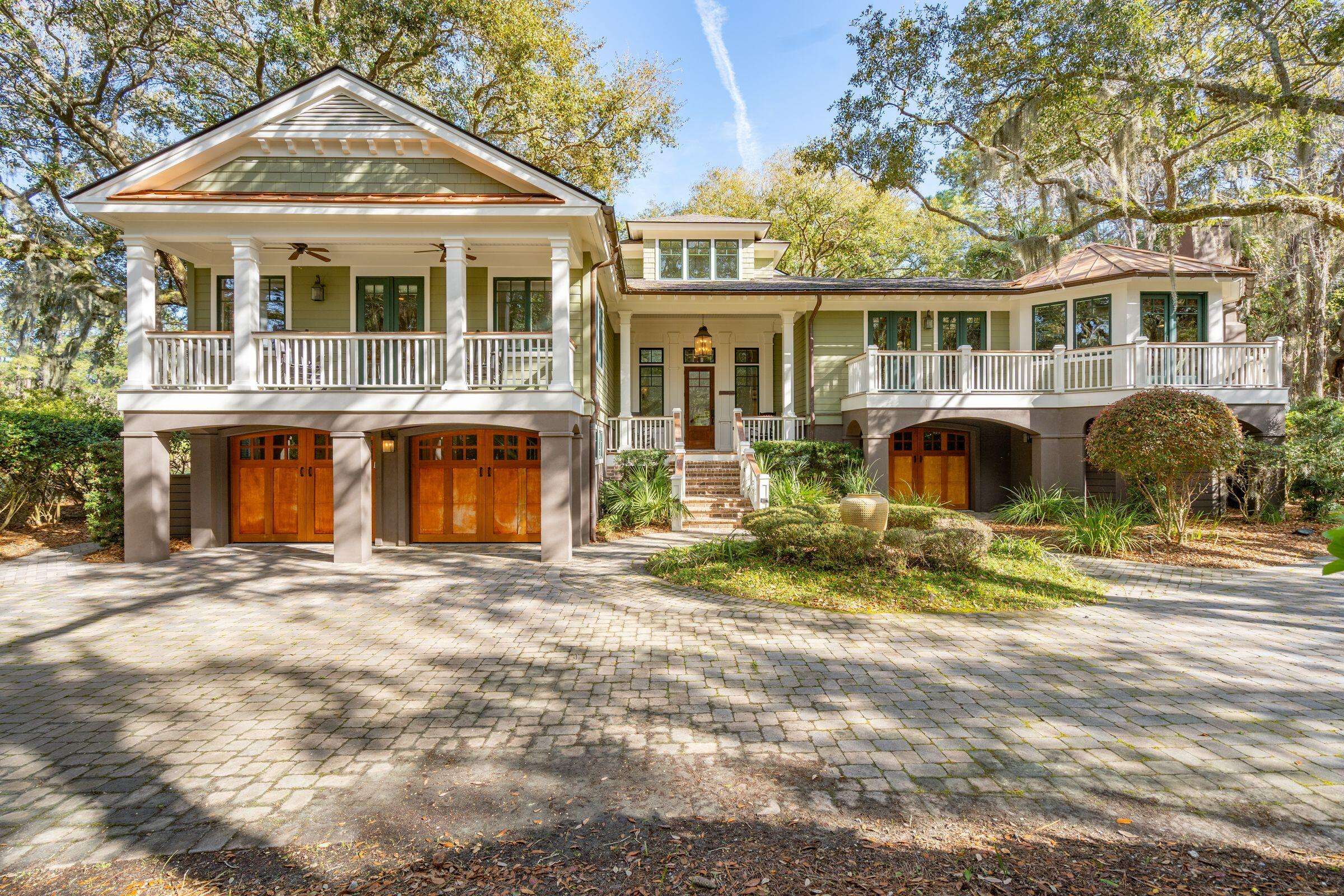 Kiawah Island, SC 29455,215 Glen Abbey