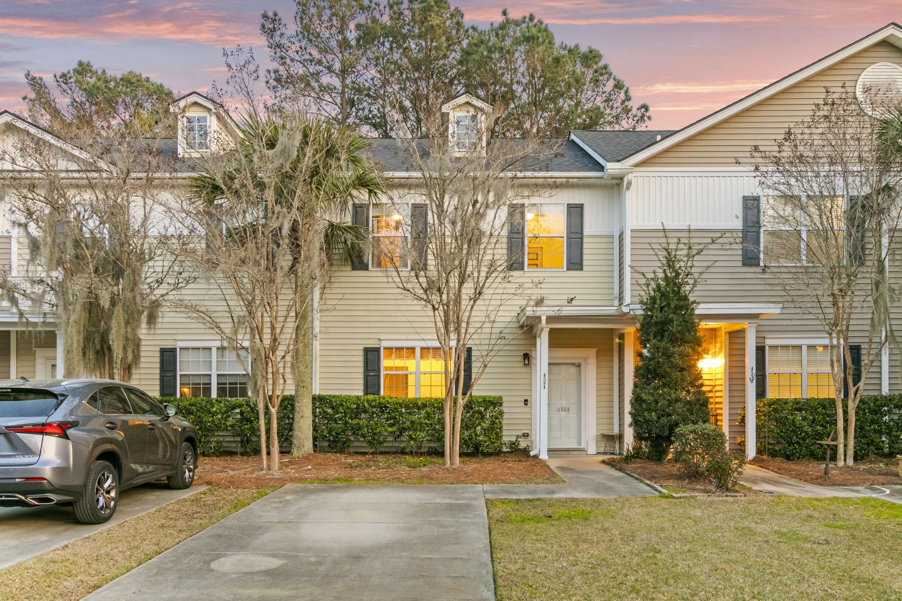 North Charleston, SC 29418,4534 Great Oak Dr